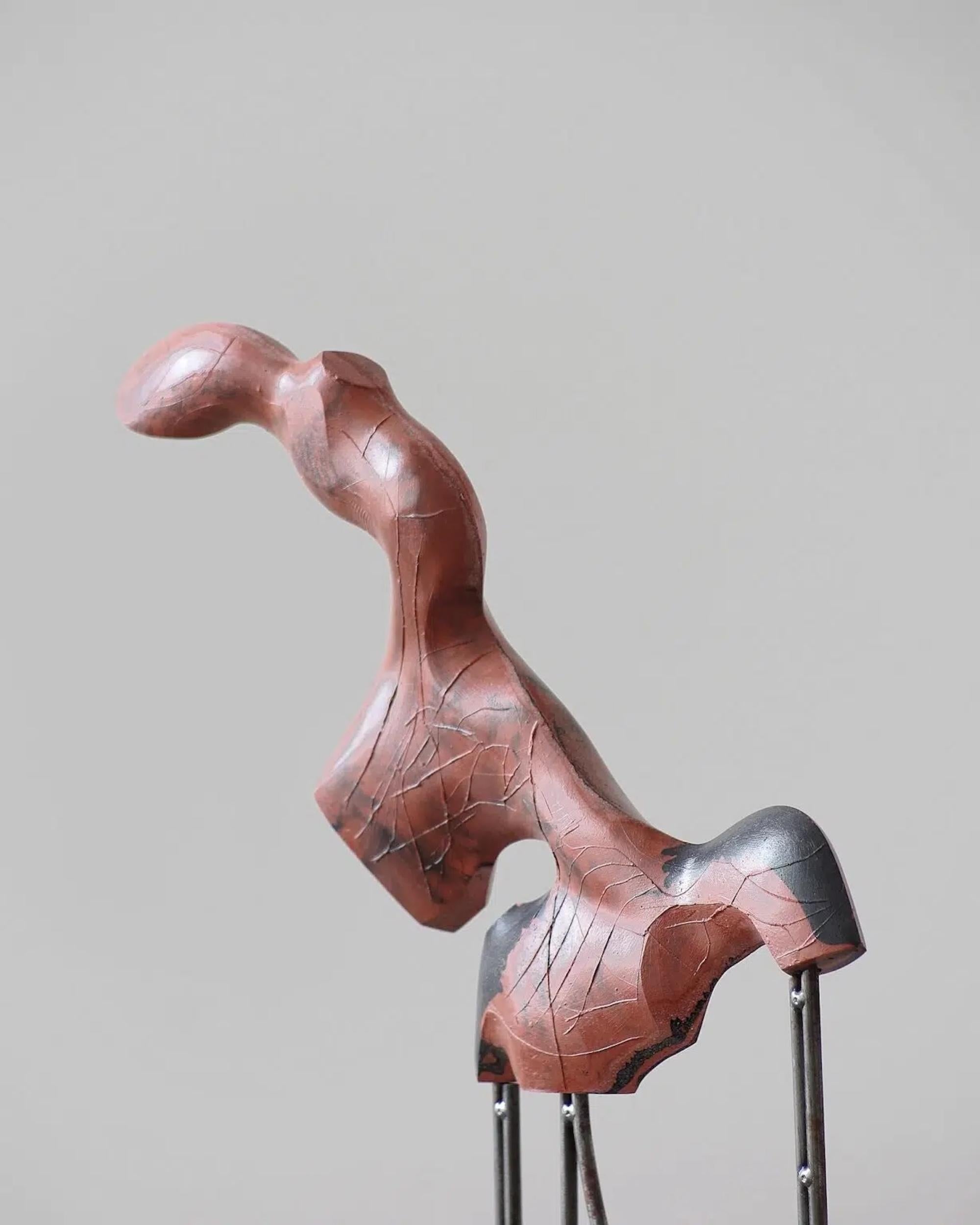 Coral II par Pavlína Kvita - Art extérieur, sculpture à grande échelle, rouge en vente 6