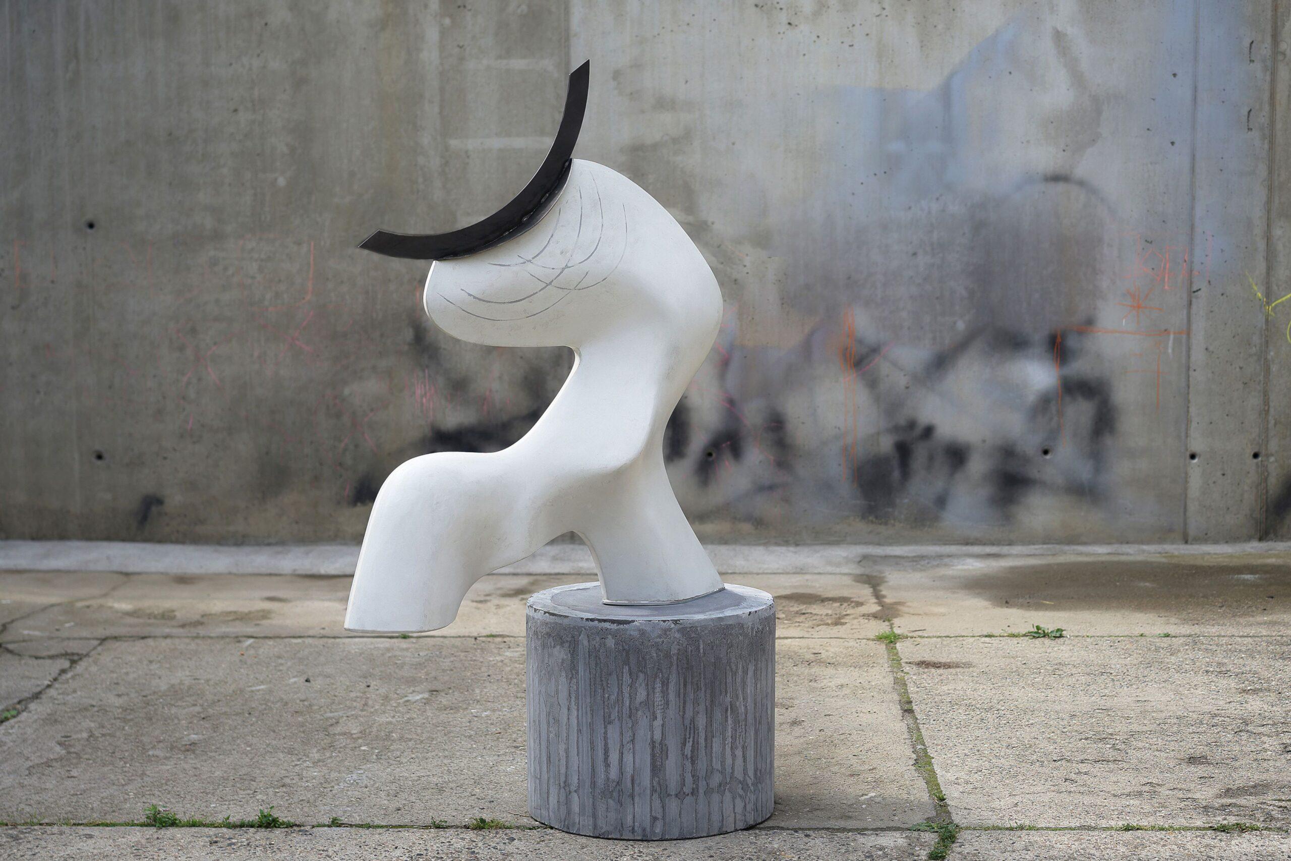 Halfmoon by Pavlína Kvita - Contemporary sculpture, unique work, black & white For Sale 7