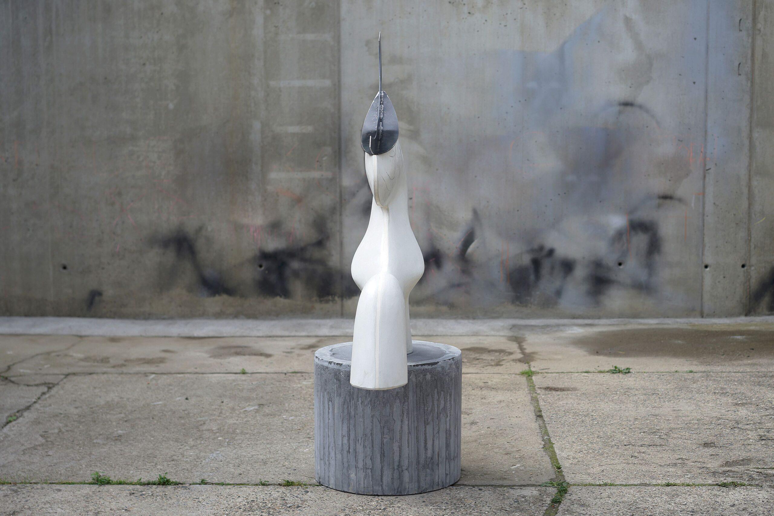 Halfmoon by Pavlína Kvita - Contemporary sculpture, unique work, black & white For Sale 8