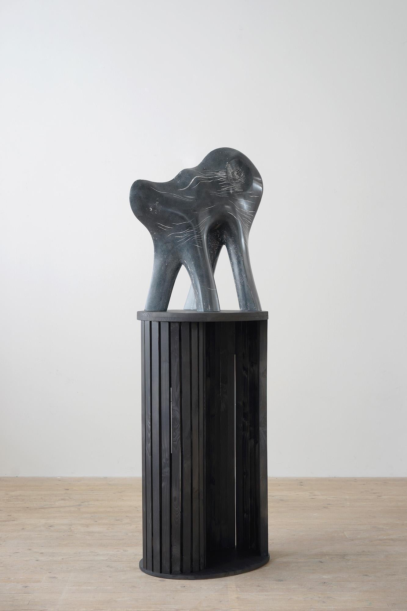 Night Animal de Pavlína Kvita - Sculpture contemporaine, œuvre unique, mystérieuse en vente 4