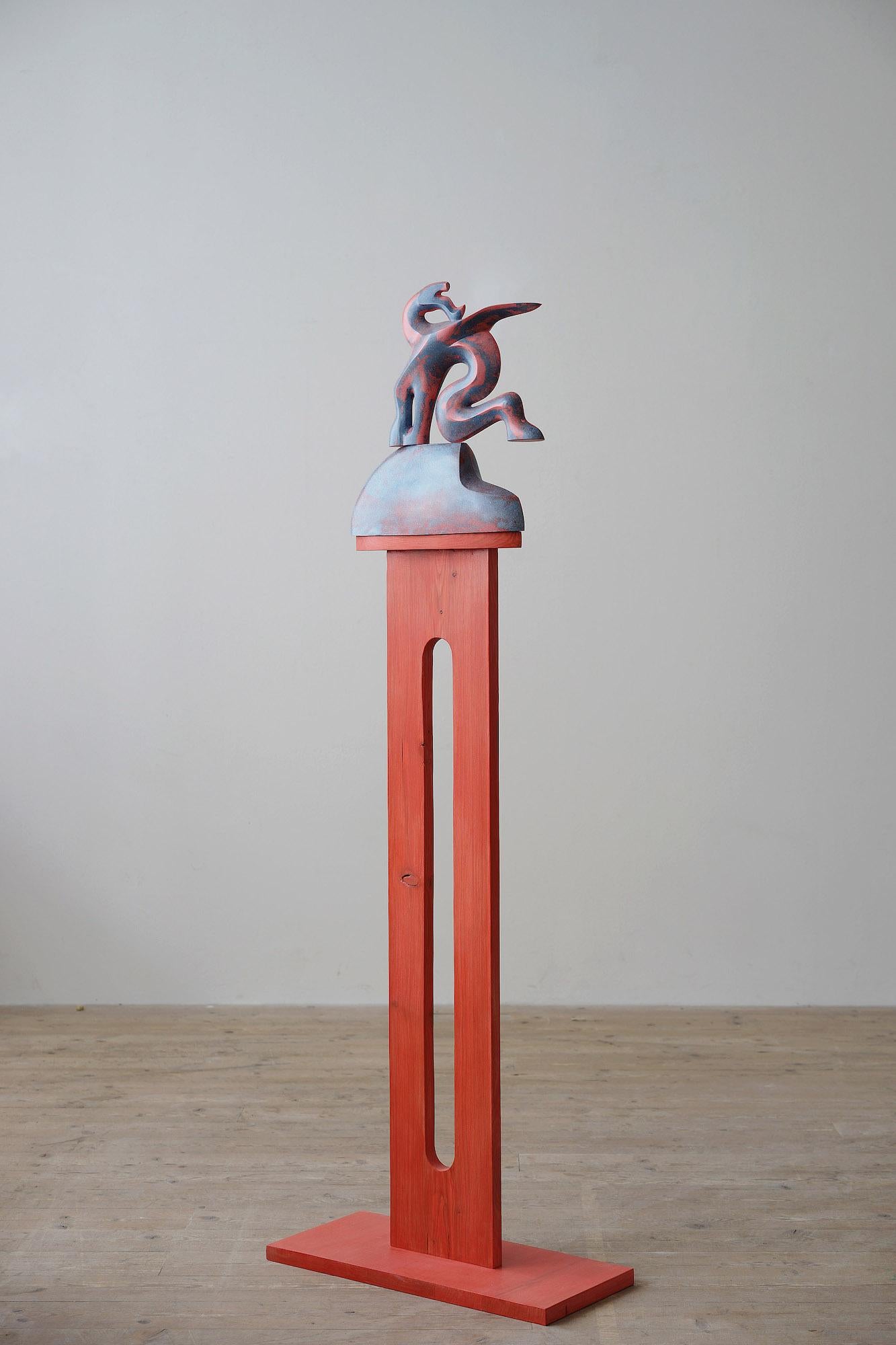 Schlafender Drache von Pavlína Kvita - Zeitgenössische Skulptur, rot, blau, abstrakt im Angebot 9