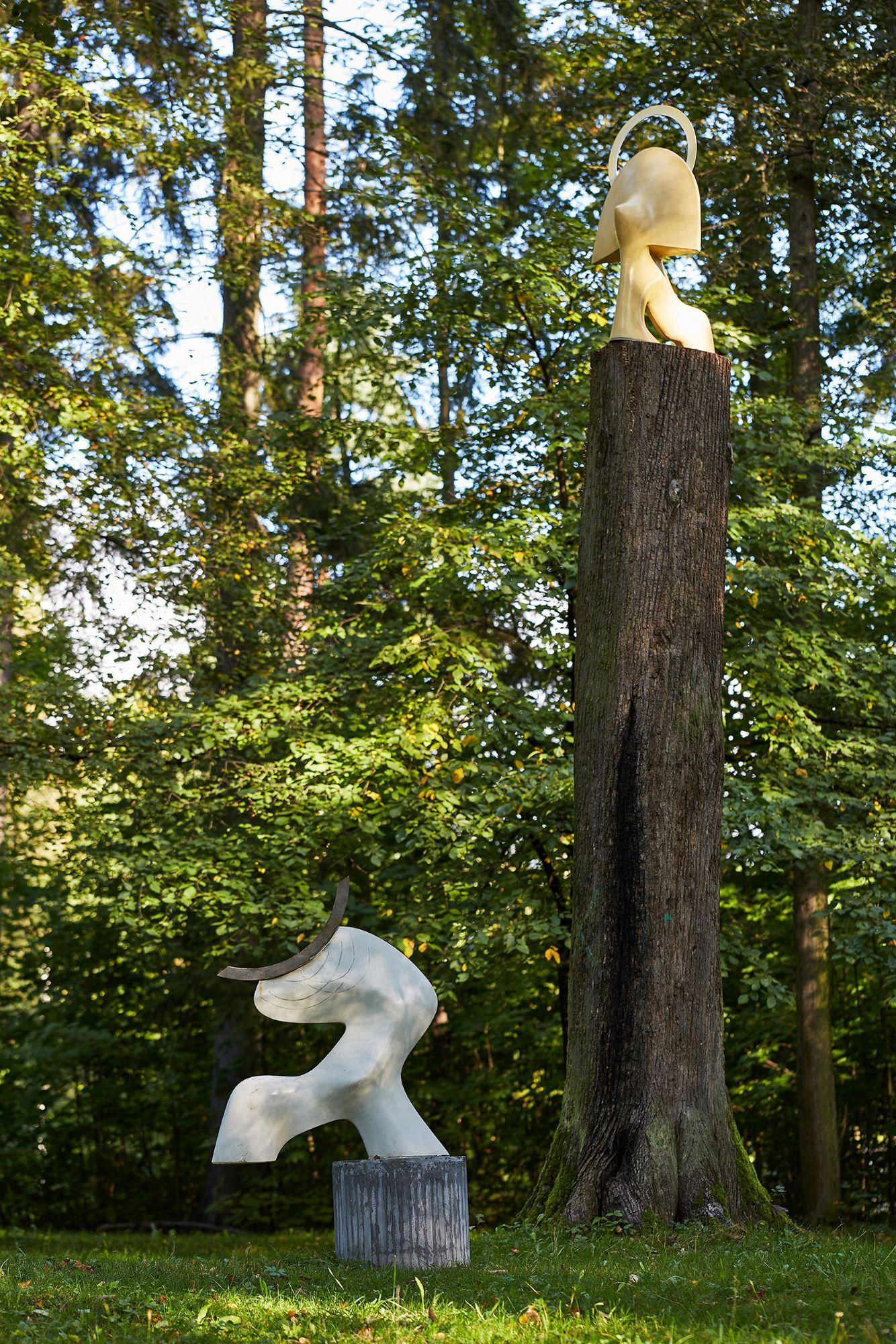 Sunrise by Pavlína Kvita - Sculpture contemporaine, œuvre unique, jaune pastel en vente 1