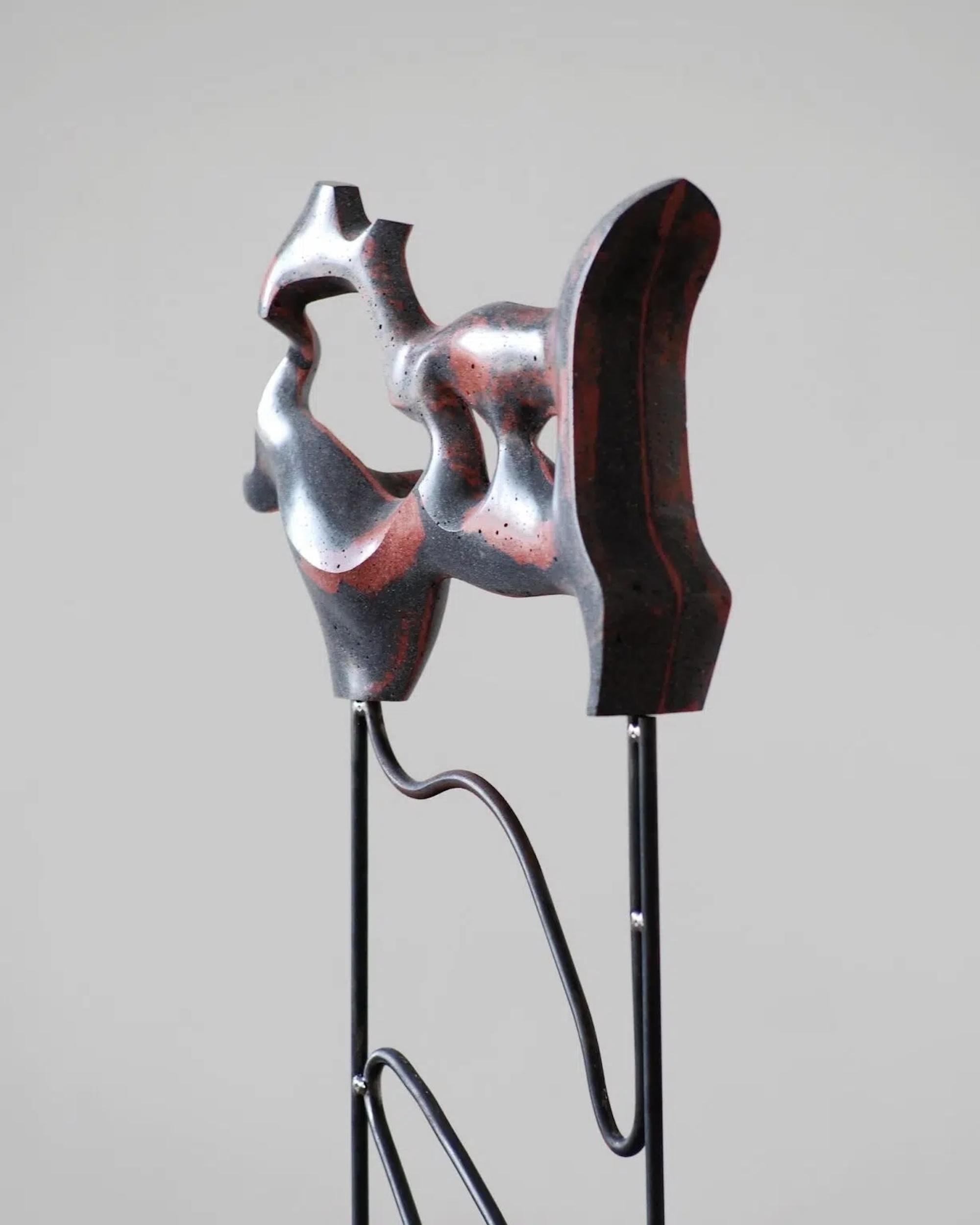 Transform I von Pavlína Kvita - Zeitgenössische Skulptur, großformatig, rot im Angebot 7