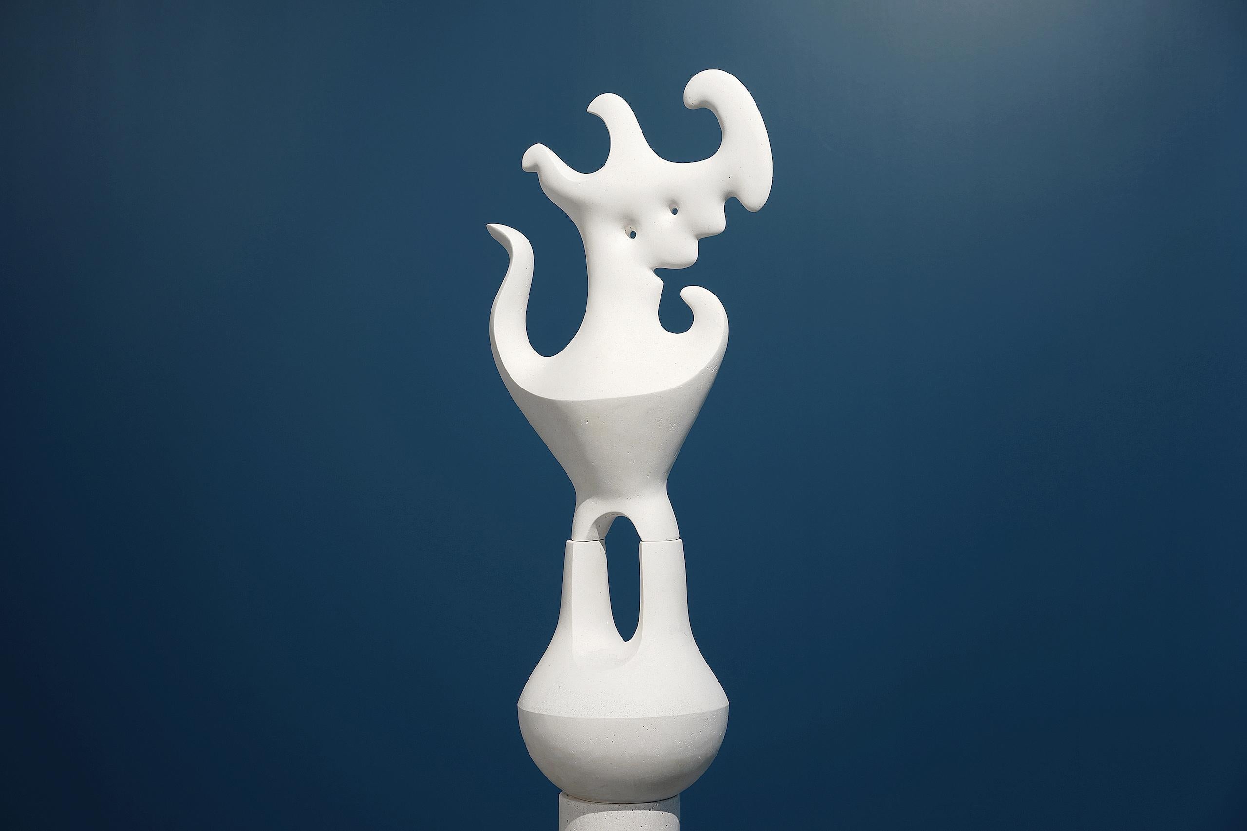 Ánfora blanca de Pavlína Kvita - Escultura contemporánea, obra única en venta 3