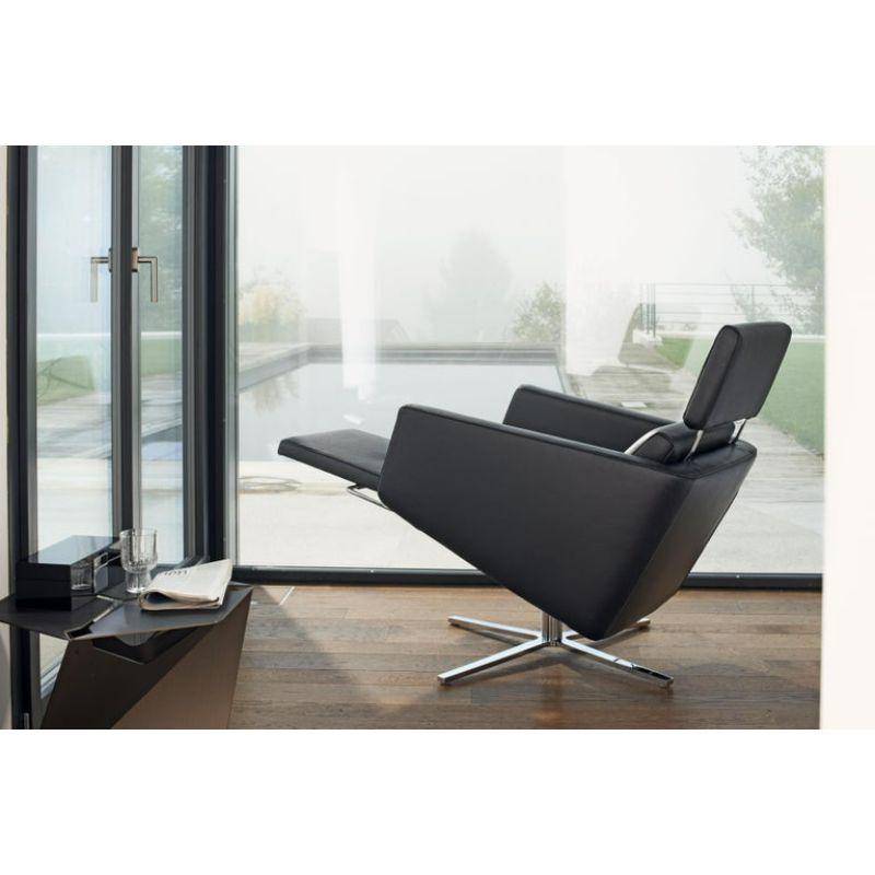 Pavo Adjustable Leather Armchair by FSM For Sale 3