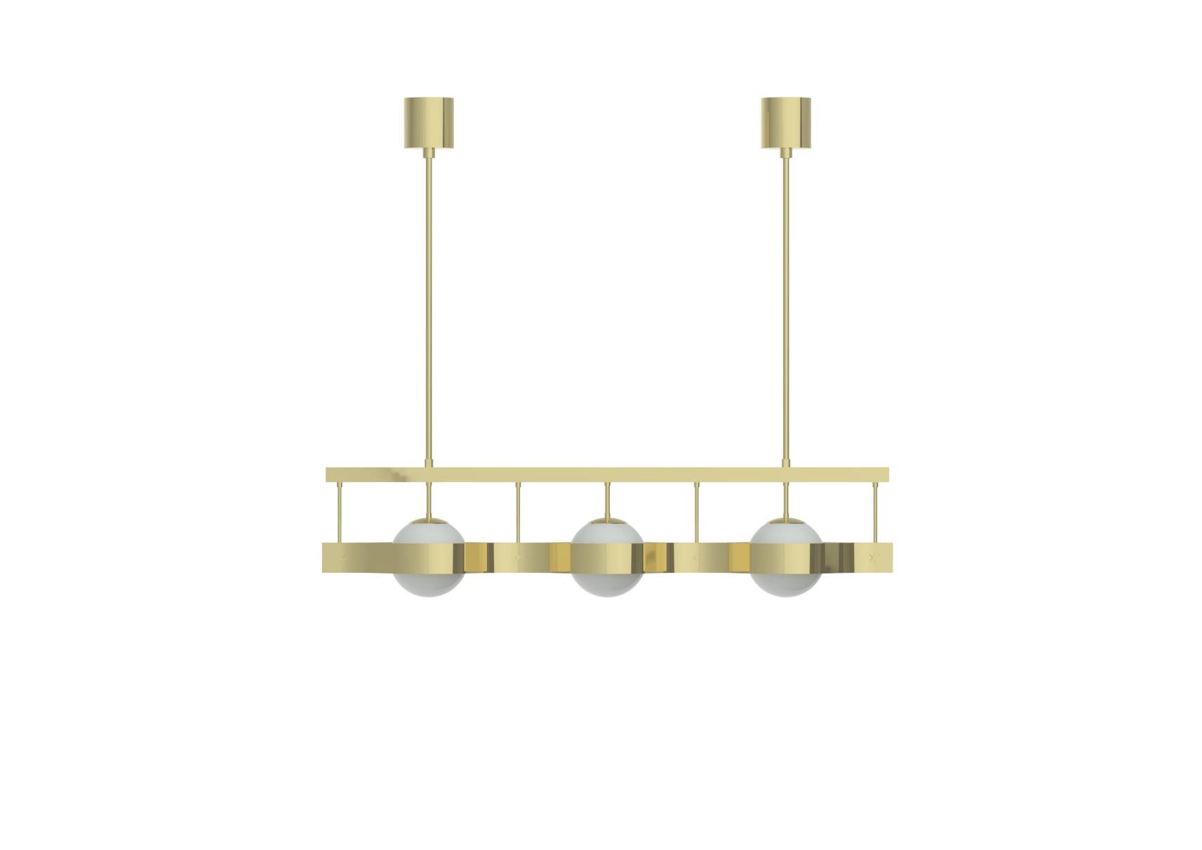 Entre 1957 et 1970, l'association entre Angelo Lelii et Gio Ponti, probablement le plus célèbre architecte et designer italien, est à son apogée. Témoin de cette relation, Pavone, une suspension spectaculaire où trois sphères lumineuses sont