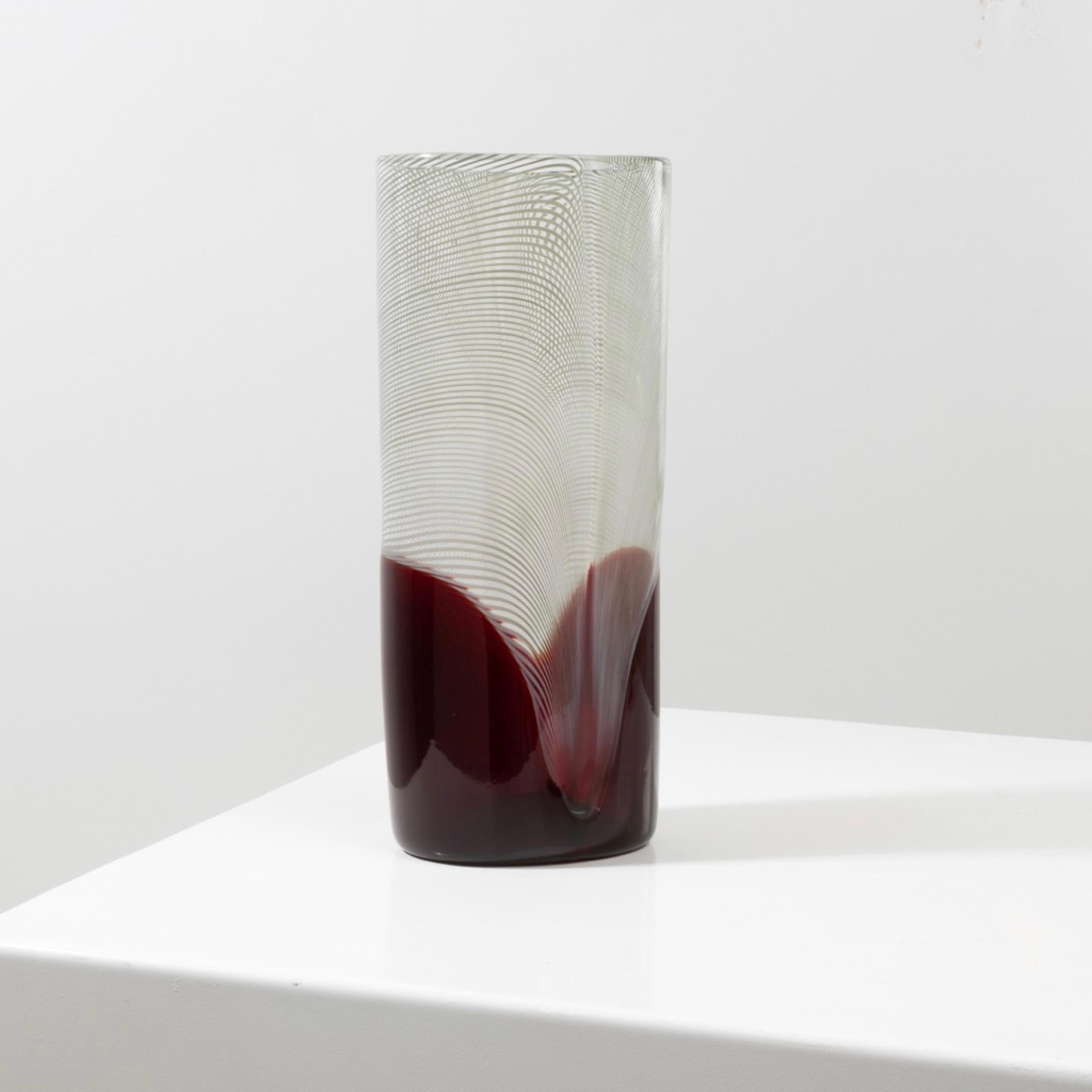 Pavoni von Tapio Wirkkala - Vase aus mundgeblasenem Murano-Glas im Angebot 2