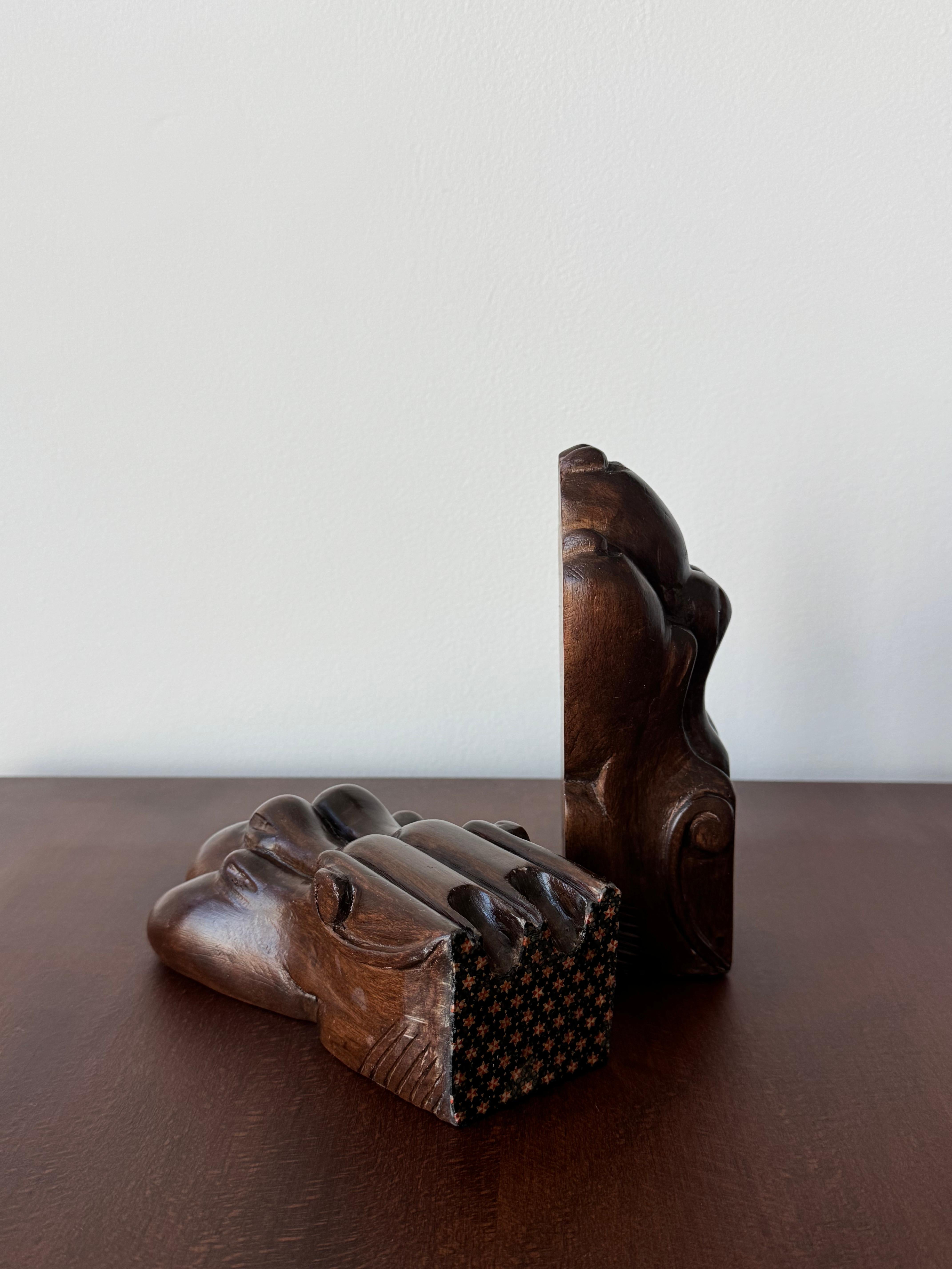 PAW I Moderner Buchhalter I Buchhalter aus Nussbaumholz Löwentatze im Angebot 4