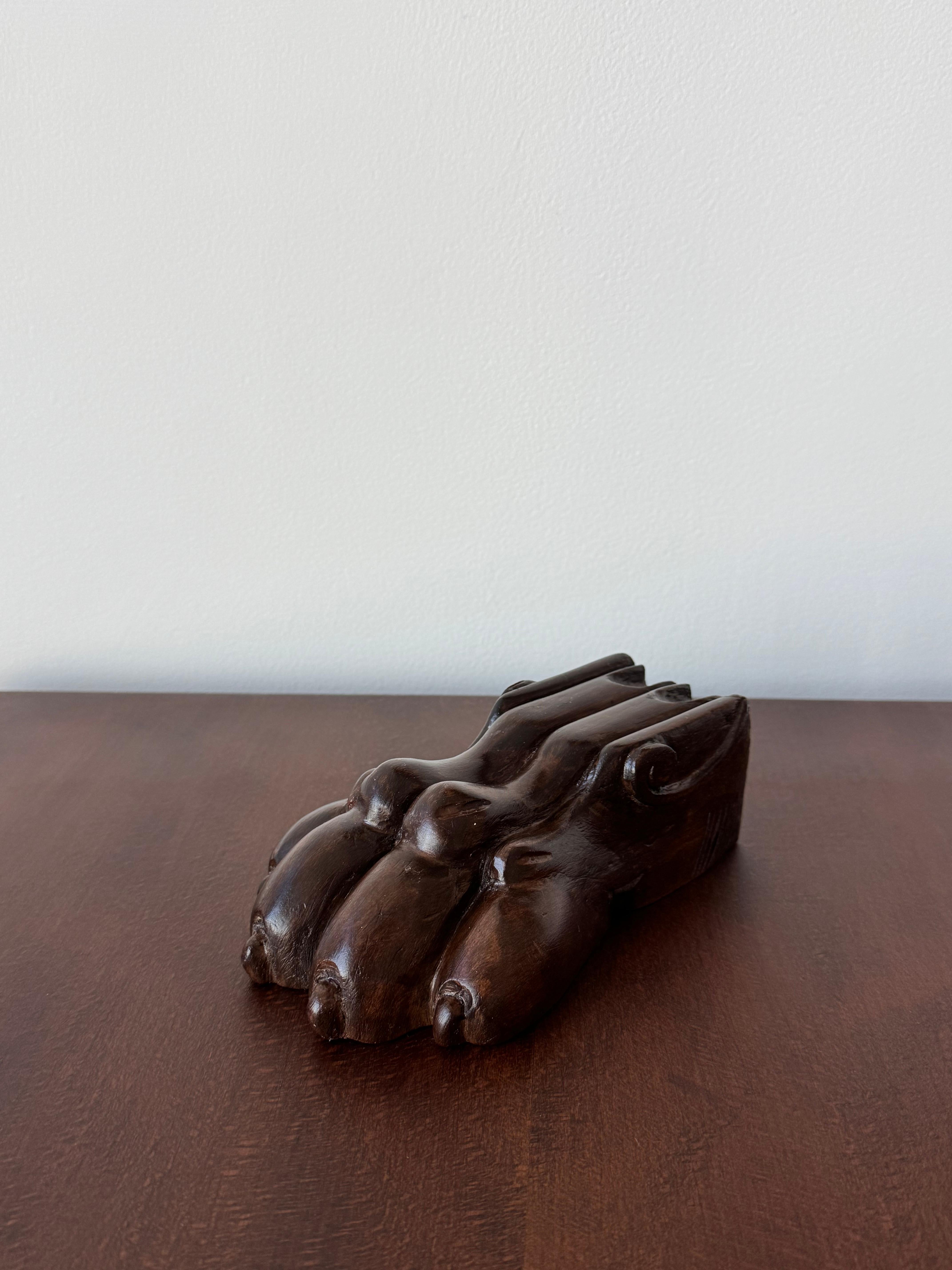 PAW I Moderner Buchhalter I Buchhalter aus Nussbaumholz Löwentatze (21. Jahrhundert und zeitgenössisch) im Angebot