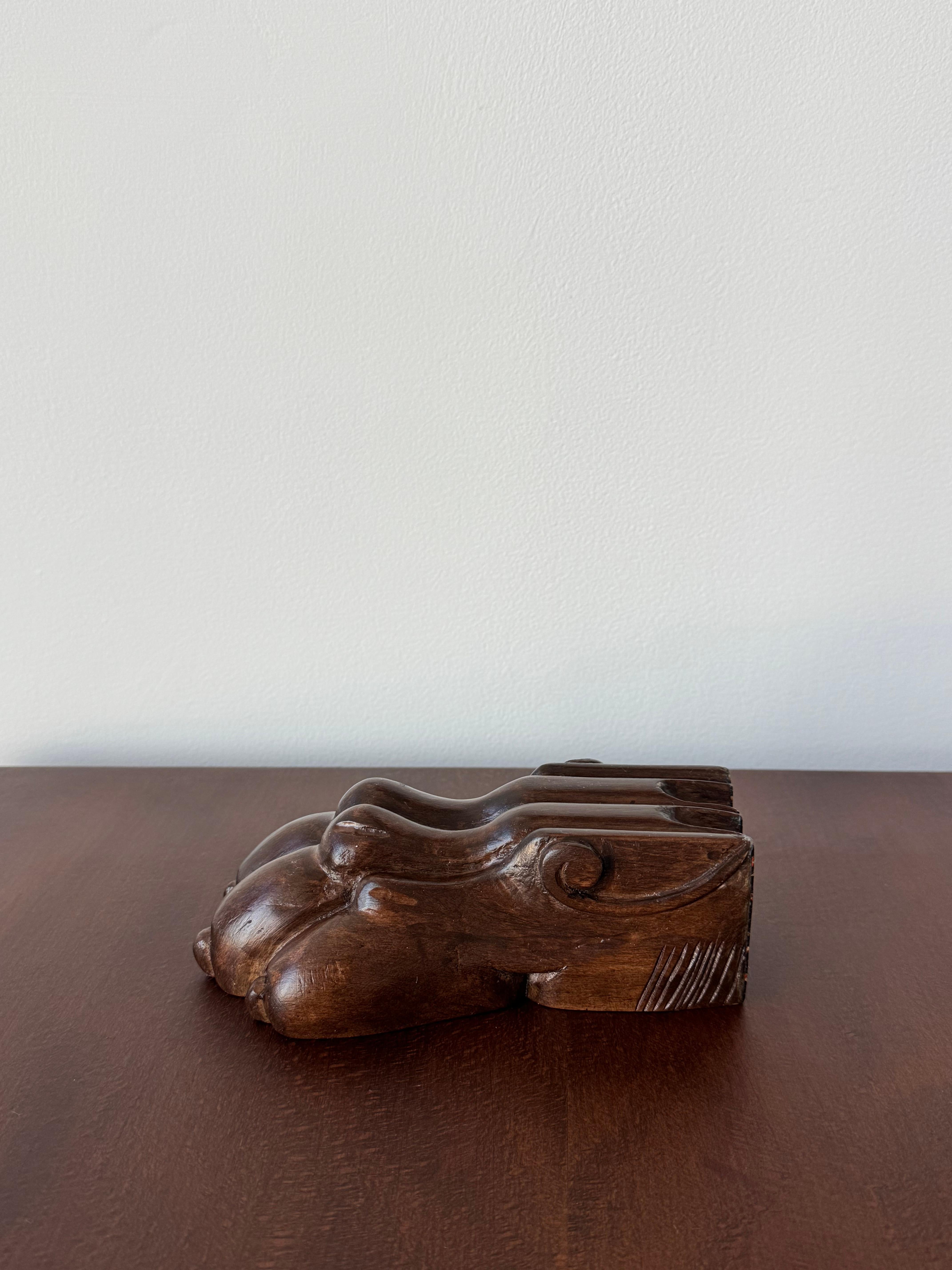 PAW I Moderner Buchhalter I Buchhalter aus Nussbaumholz Löwentatze (Walnuss) im Angebot