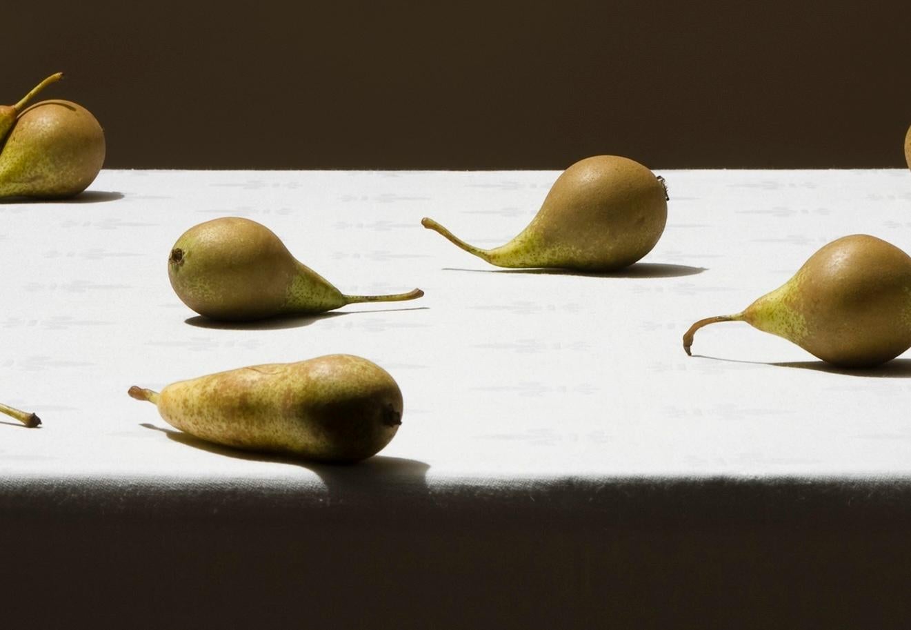 Untitled (#10-19) by Pawel Żak - Contemporary studio photography, pears, fruits For Sale 4