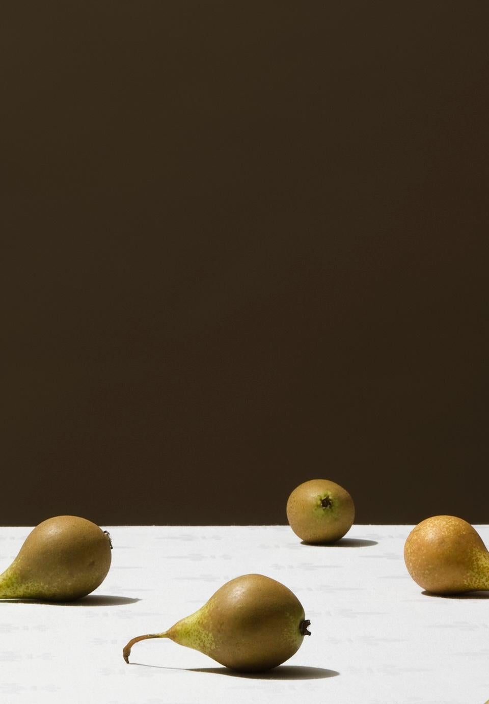 Untitled (#10-19) by Pawel Żak - Contemporary studio photography, pears, fruits For Sale 5