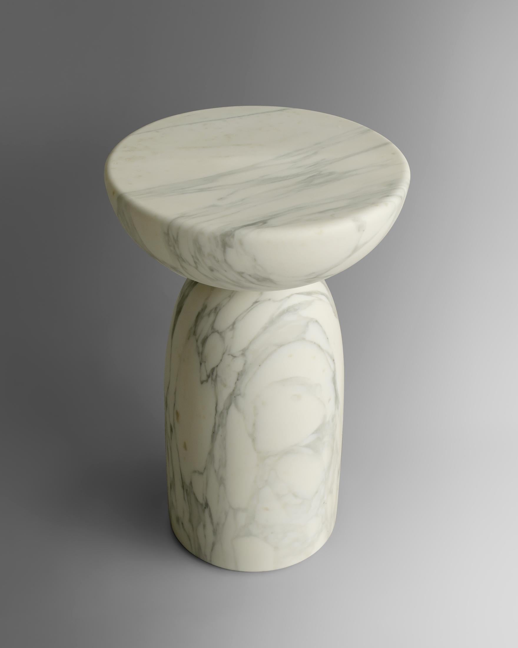 Italian Pawn 2 Calacatta Marble Side Table & Stool by Etamorph For Sale