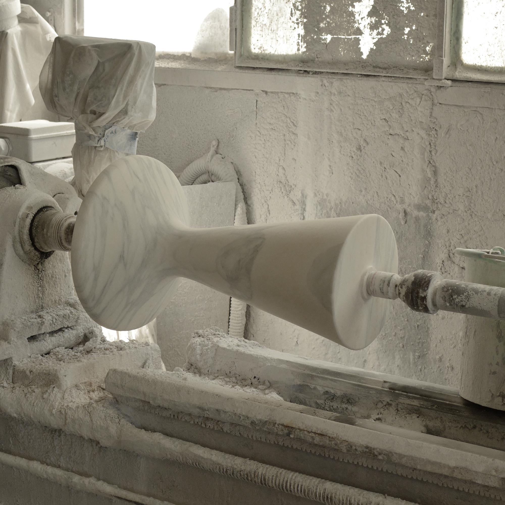 Pawn Marmor Beistelltisch im Zustand „Neu“ im Angebot in Carrara, Toscana
