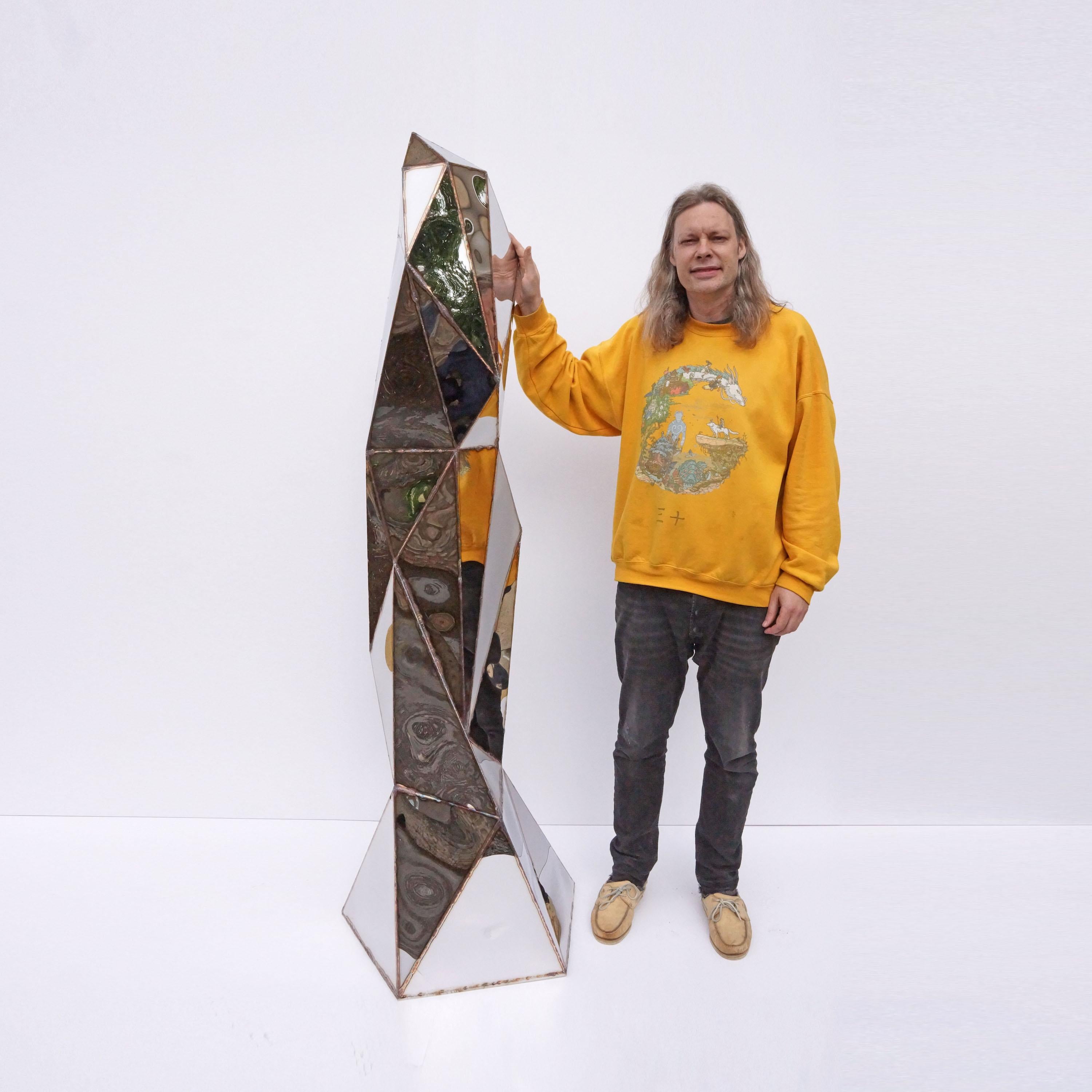 Escultura Peón de acero inoxidable soldado pulido a espejo de Julian Mayor Siglo XXI y contemporáneo en venta