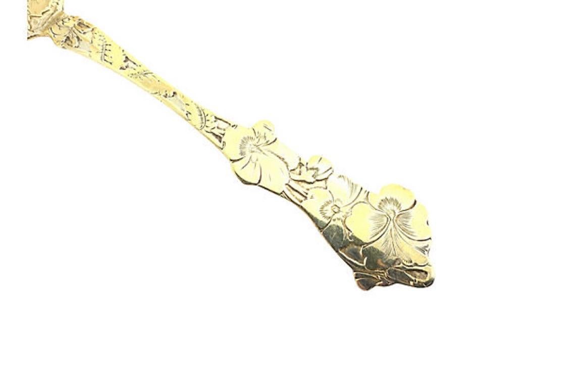 Paye & Baker gold-washed sterling silver confection or nut spoon acid-etched with pansies. Hallmarked 