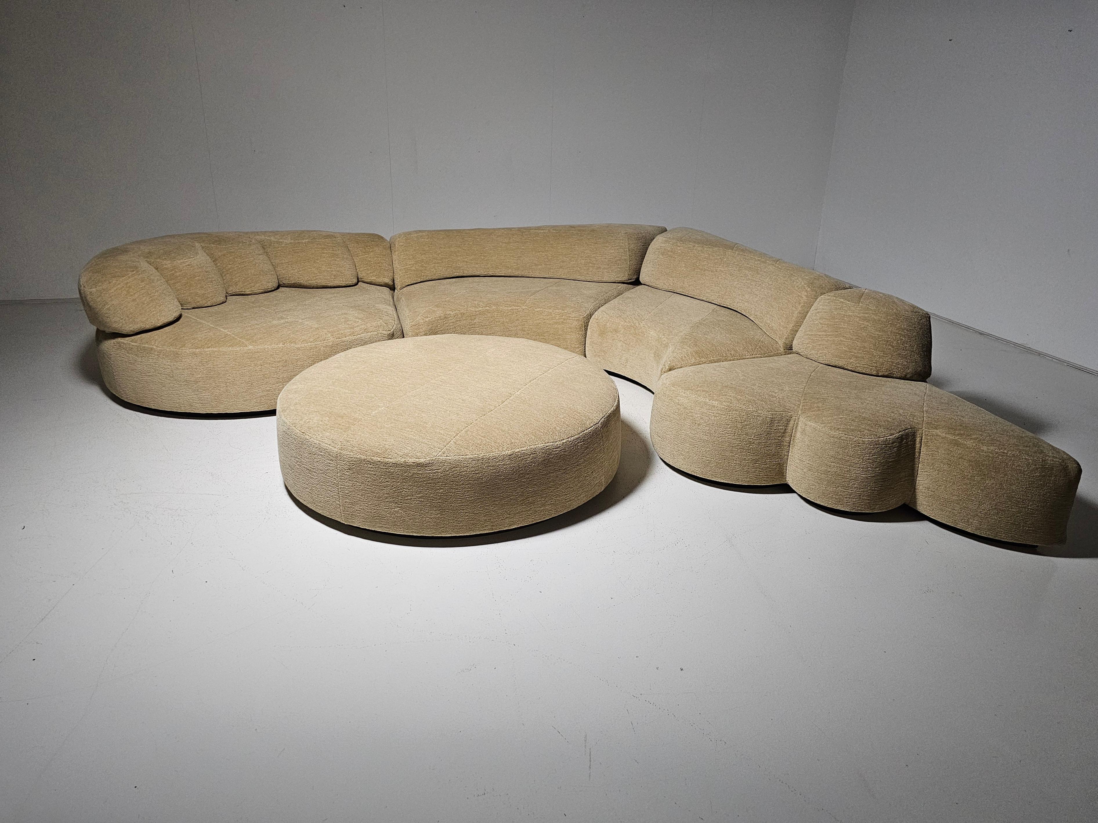 Mid-Century moderno Divano modulare in ciniglia beige 'Paysage' di Hans Hopfer per Roche Bobois, anni '70 in vendita