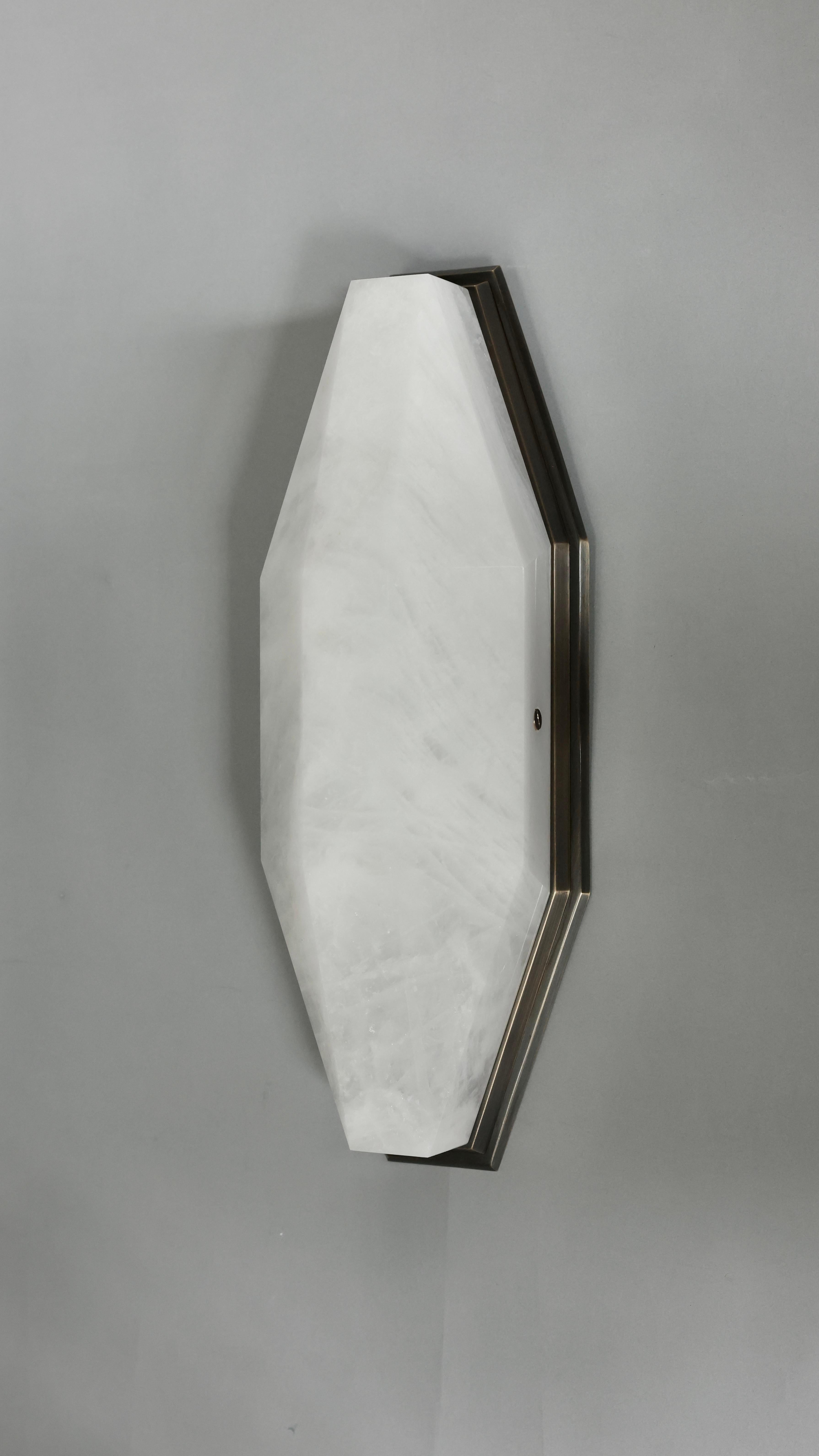 PBW18 Apliques de Cristal de Roca By Phoenix Siglo XXI y contemporáneo en venta