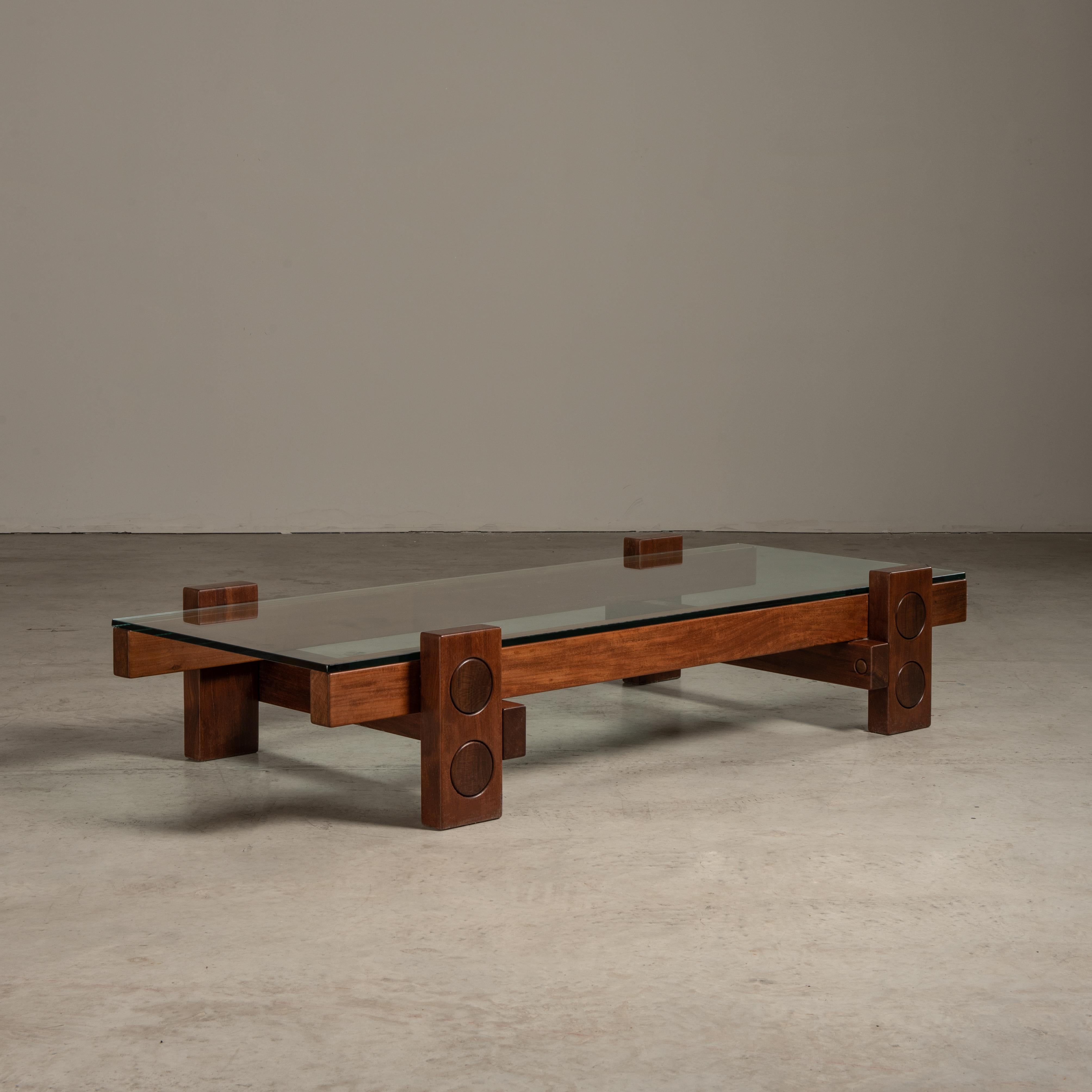 Moderne Table centrale 'PC' en bois massif, Zanini de Zanine, design contemporain brésilien en vente