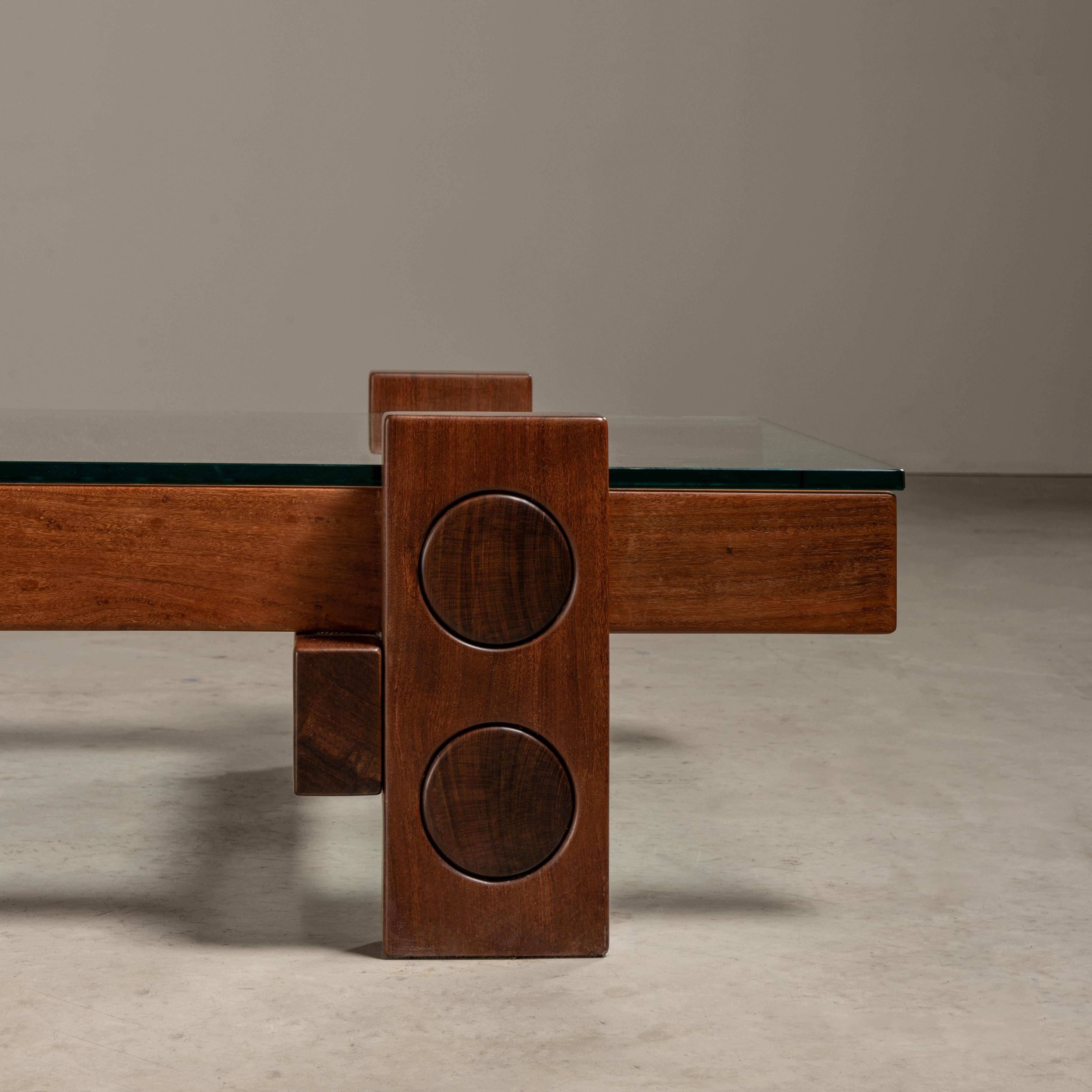 Brésilien Table centrale 'PC' en bois massif, Zanini de Zanine, design contemporain brésilien en vente