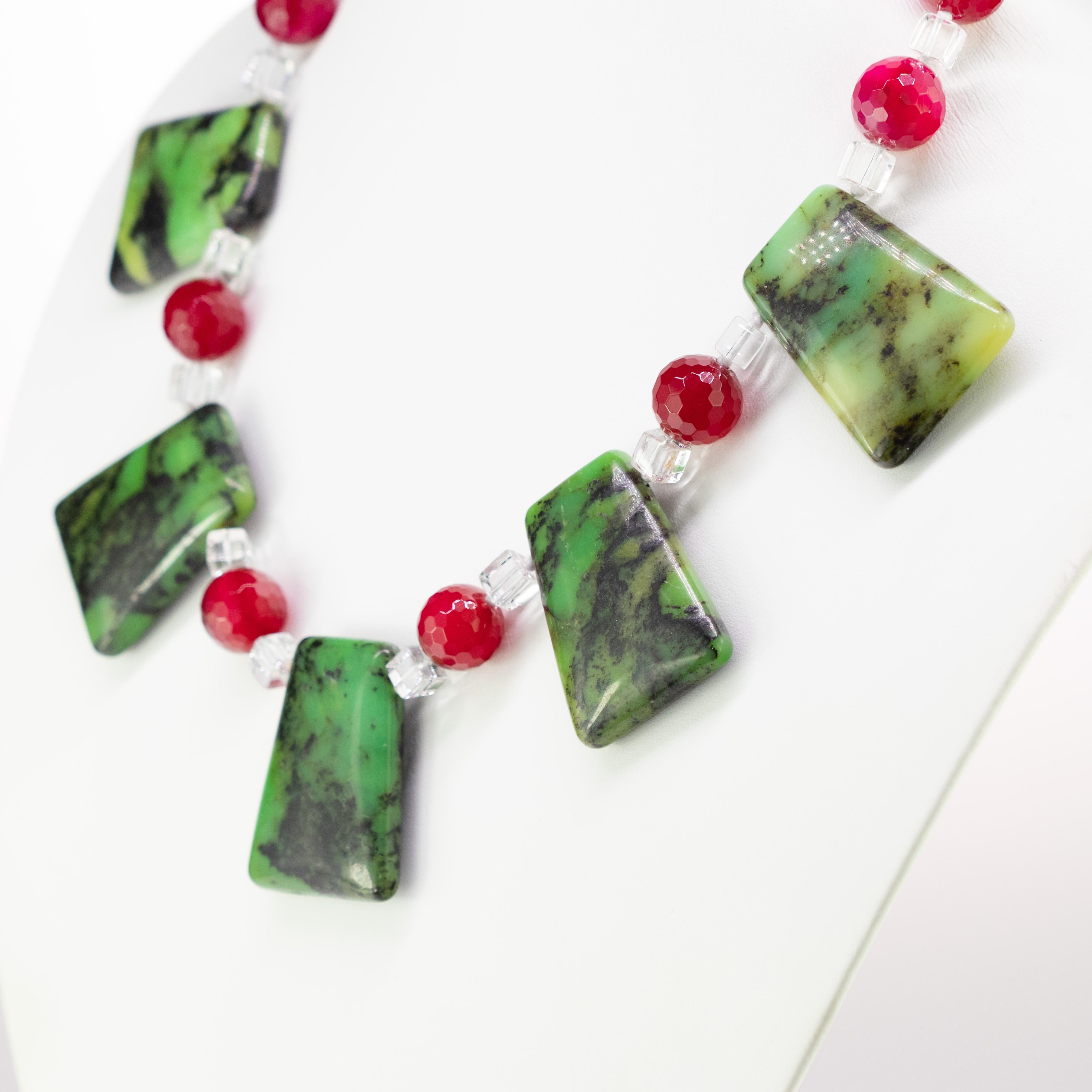 Chrysophrase Rock Crystal Agate Crafted Savage Tribal Warrior Geometric Necklace In New Condition In Milano, IT