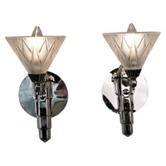 P.D'Avesn Pair of Art Deco Glass Wall Sconces