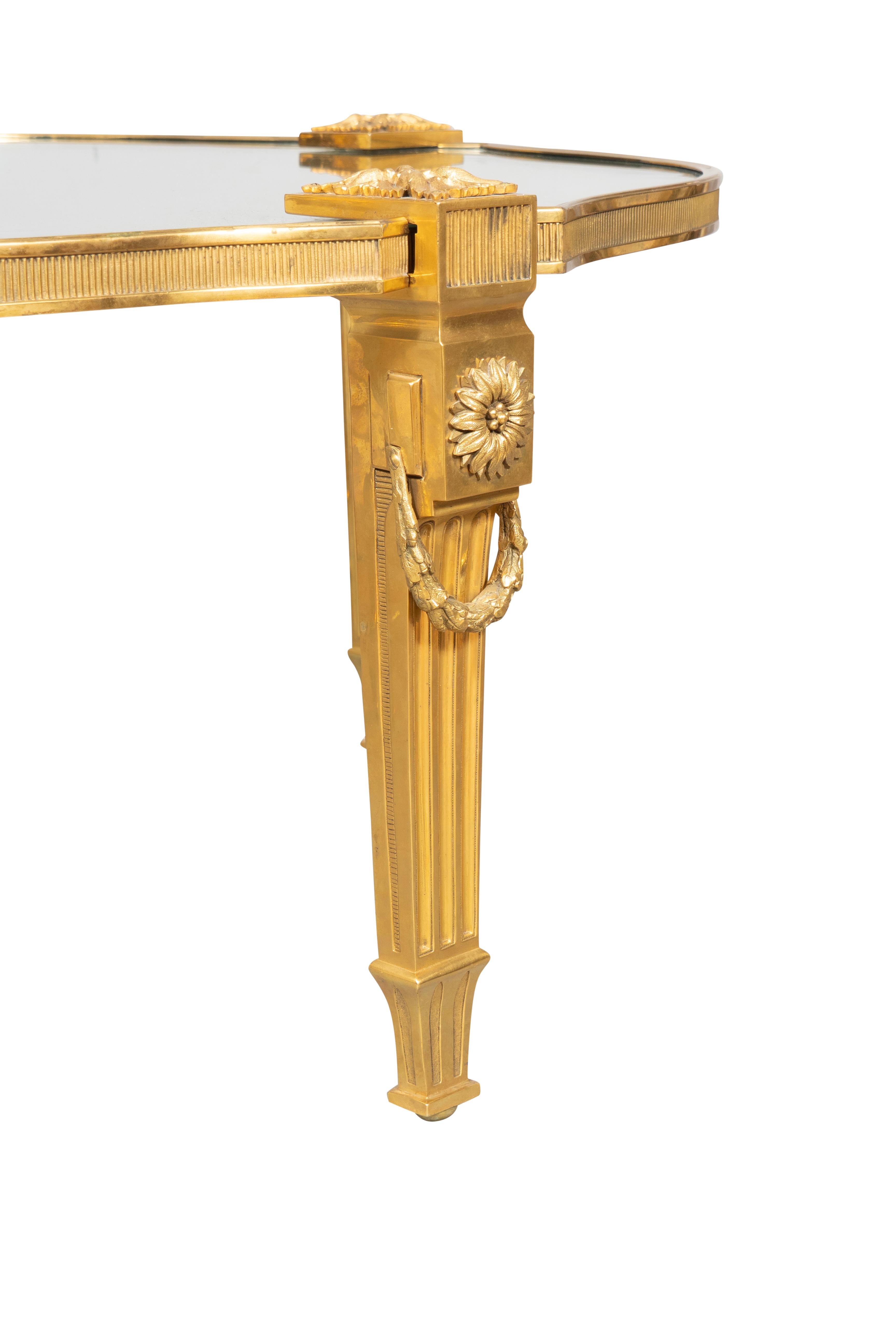 Fin du 20e siècle Table basse P.E Guerin en bronze et verre en vente