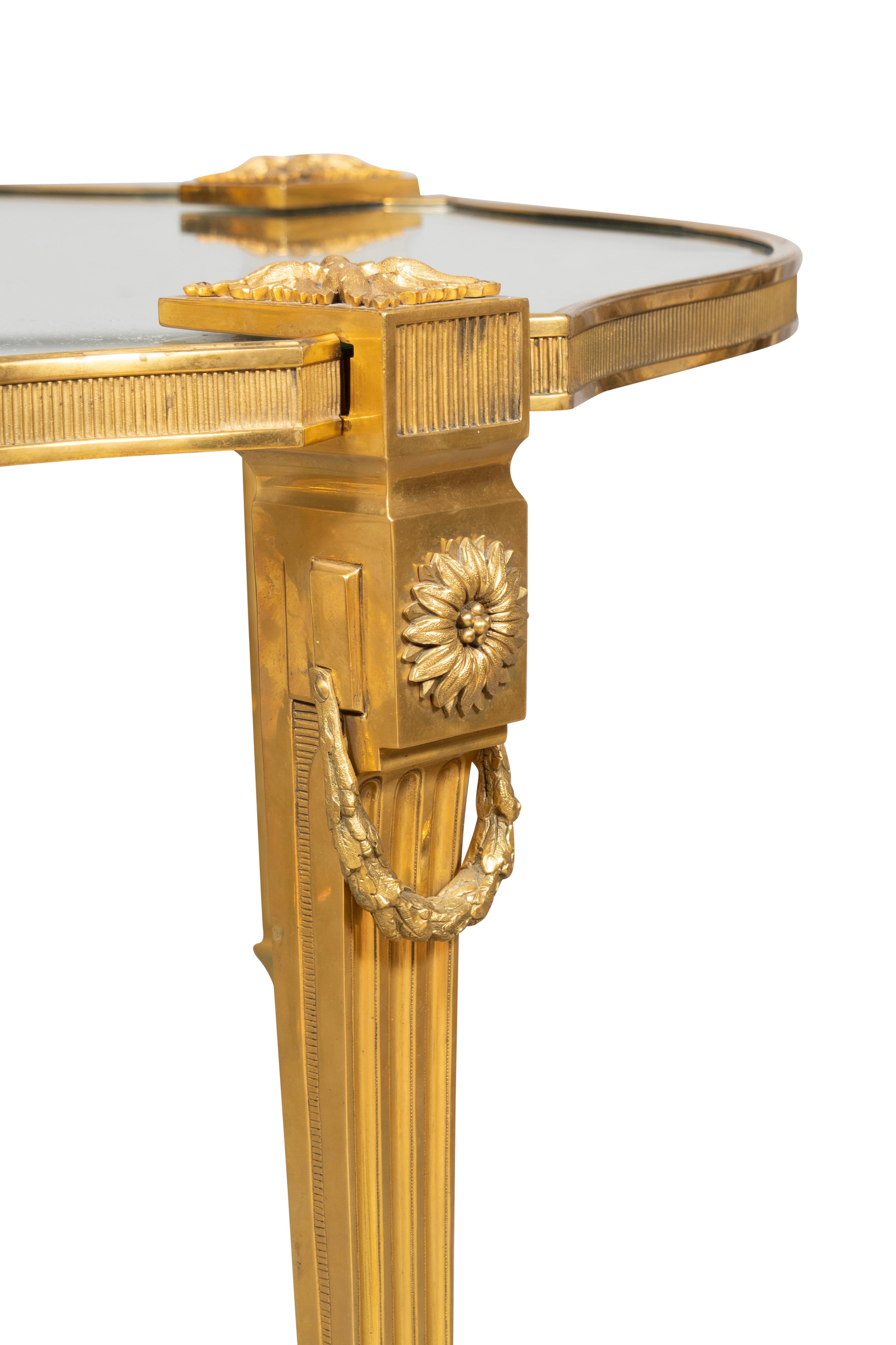 Bronze Table basse P.E Guerin en bronze et verre en vente