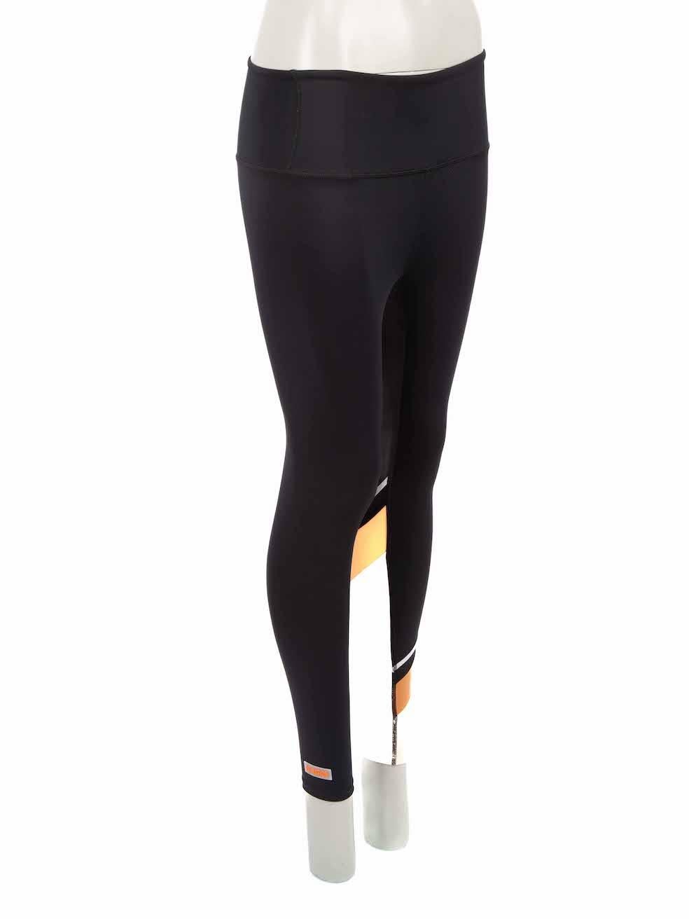 CONDITION is Very good. Hardly any visible wear to leggings is evident on this used P.E Nation designer resale item.
 
Details
Black
Synthetic
Sport leggings
Figure hugging fit
Stretchy
Beige and brown striped cuff detail
 
Made in China

