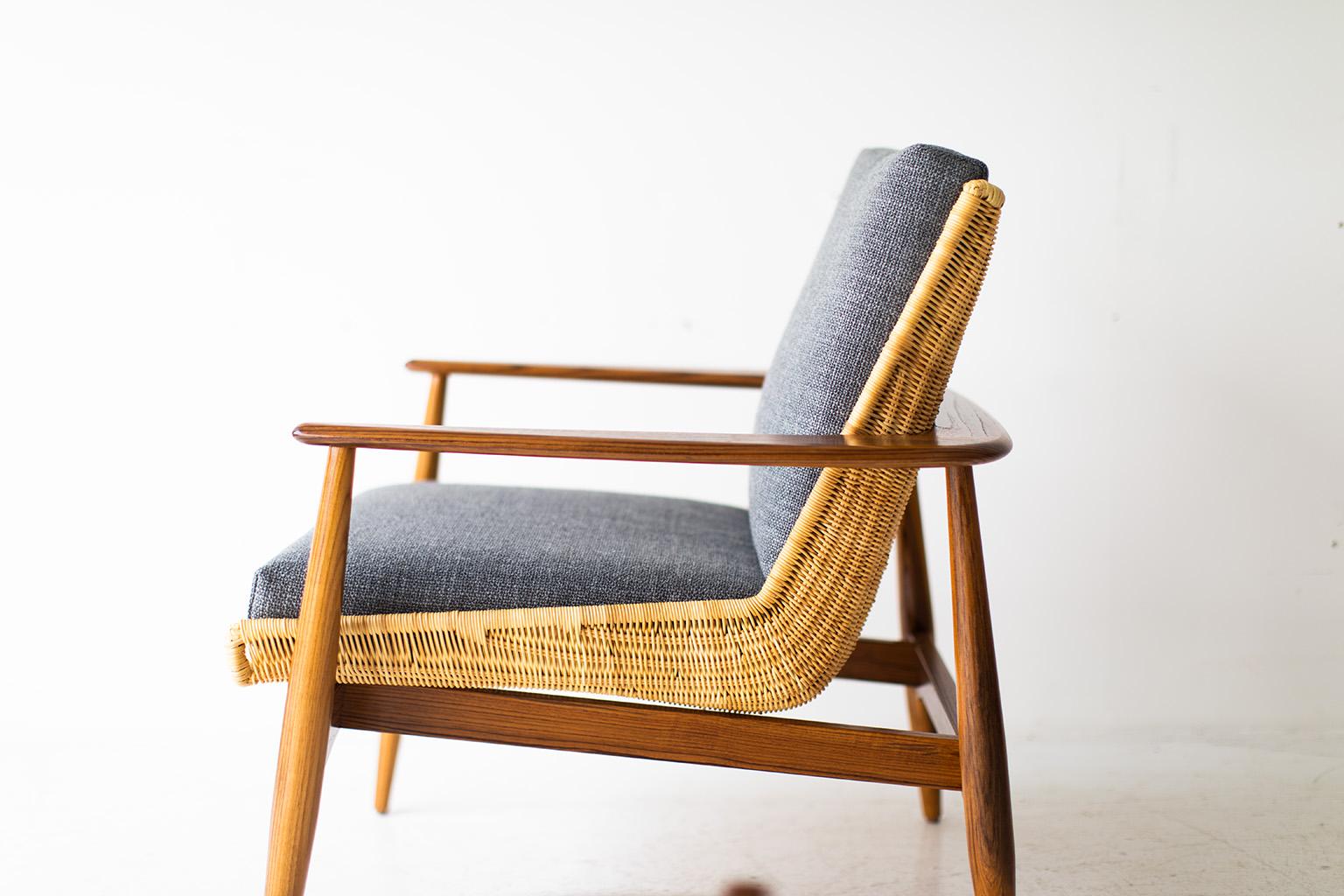 Peabody Wicker Chairs, Modern Wicker Chairs, Teak and Thick Weave  For Sale 3