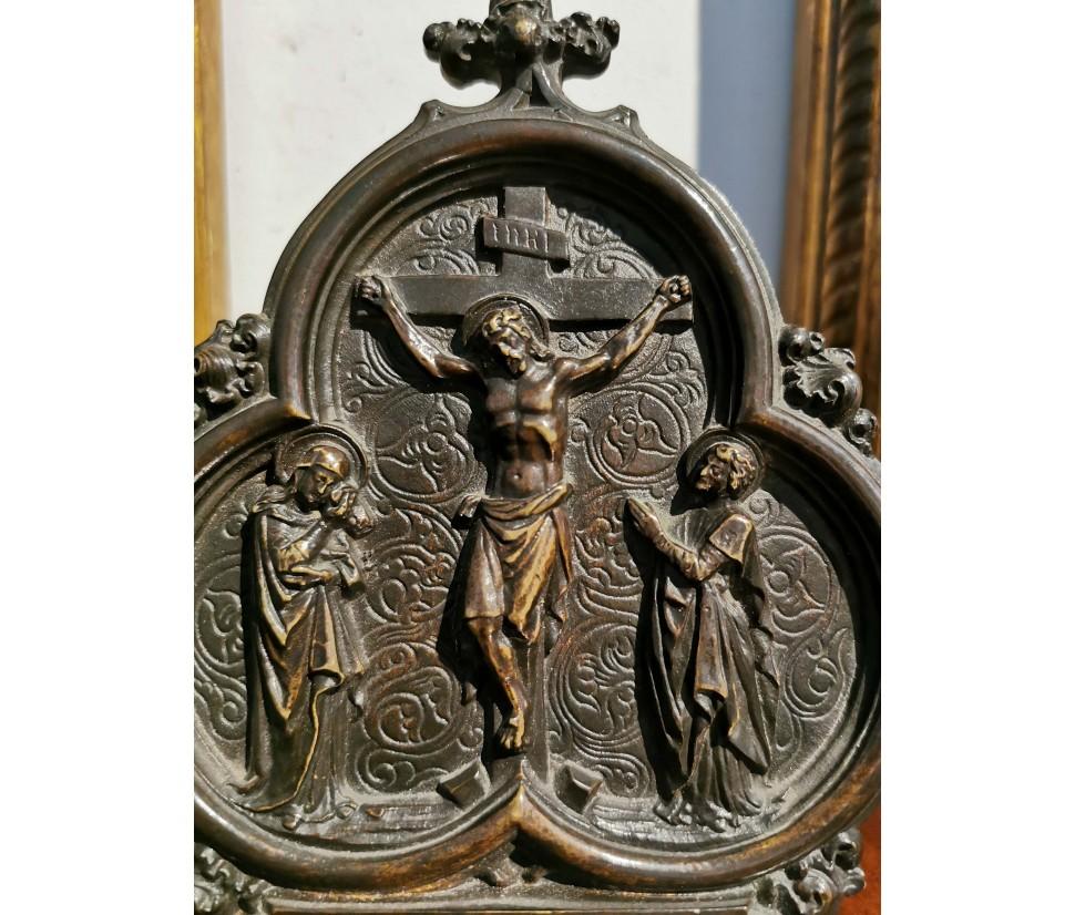 18th Century and Earlier Peace Depicting the Crucifixion in Dark Patina Bronze 18th Century For Sale