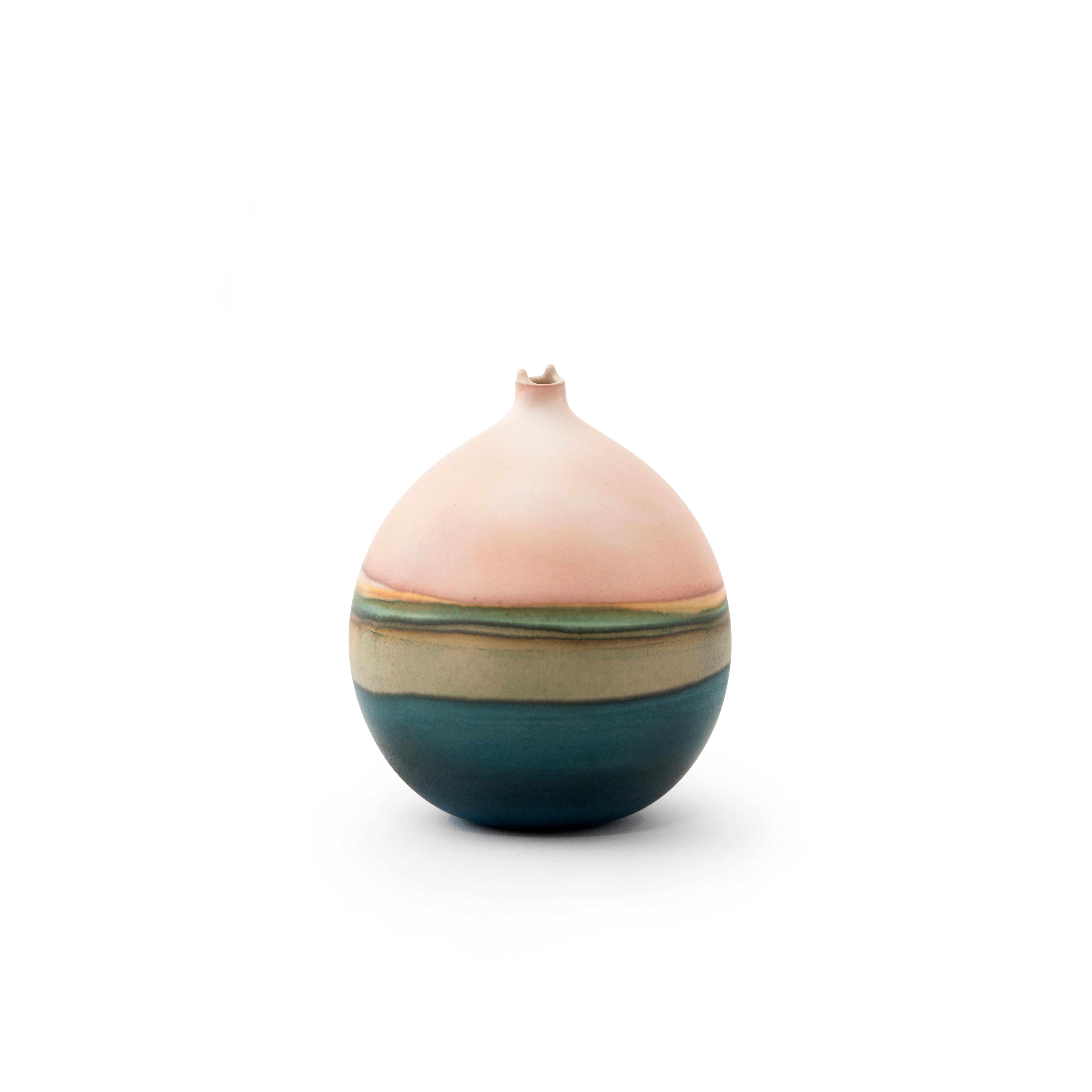 Peach and Prussian pluto vase by Elyse Graham
Dimensions: W 13 x D 13 x H 14 cm
Materials: Plaster, Resin
Molded, dyed, and finished by hand in LA. customization
Available.
all pieces are made to order

This collection of vessels is inspired