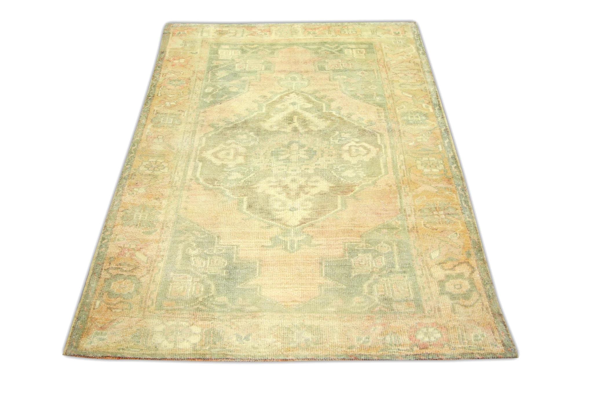 Türkischer Vintage-Teppich in Pfirsich & Beige 4'1