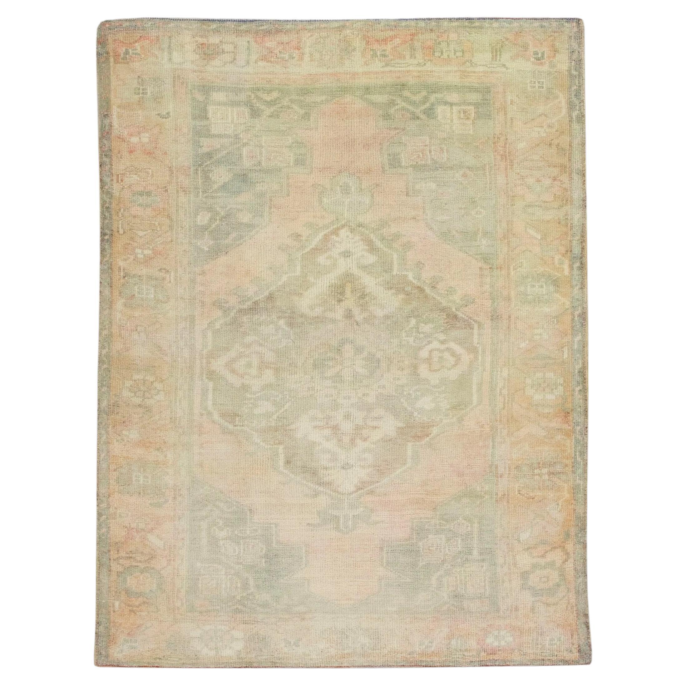 Tapis turc vintage pêche et beige 4'1" x 5'6"