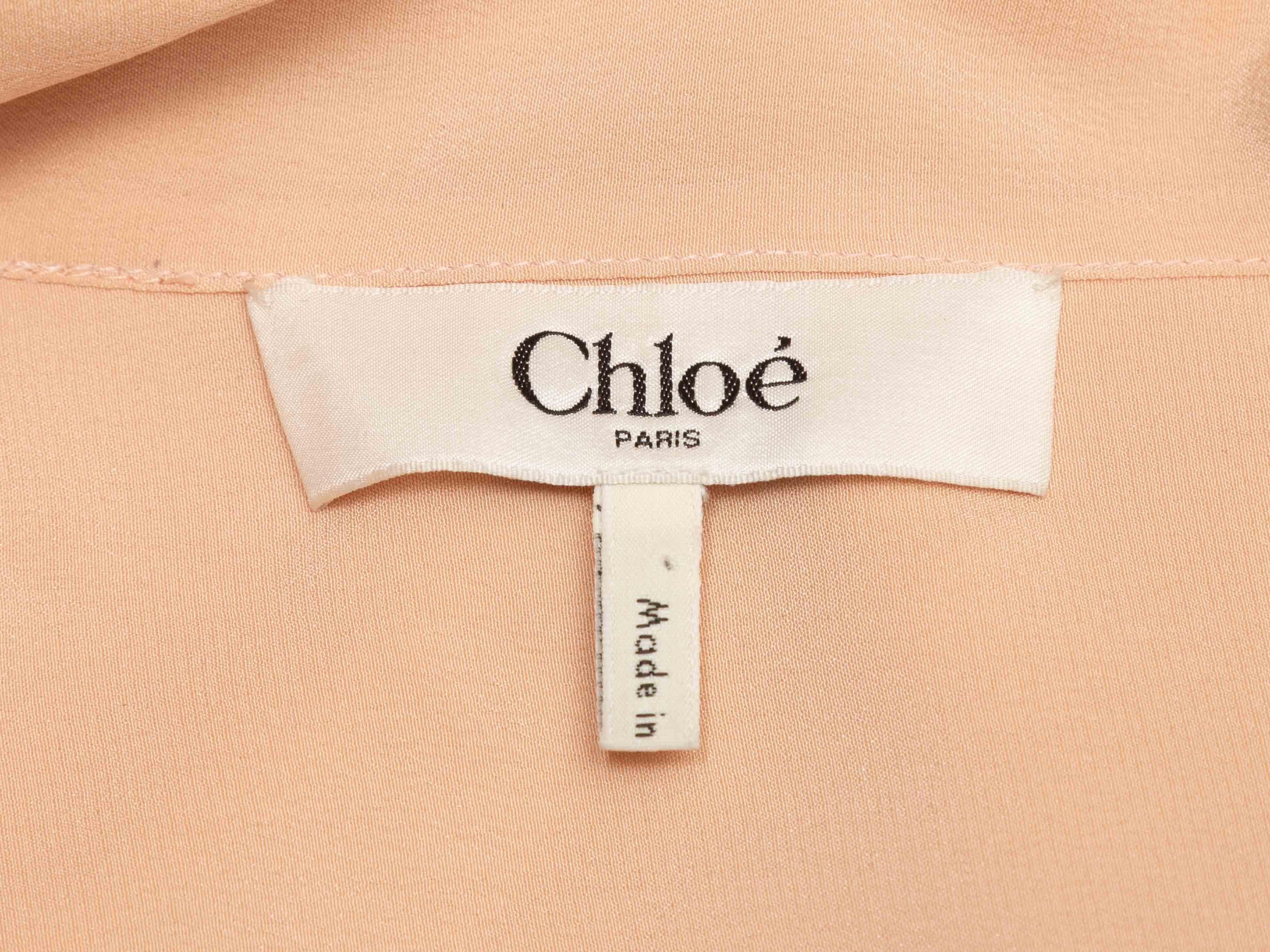 Peach Chloe Silk Pussy Bow Long Sleeve Button-Up Top Size US S Bon état - En vente à New York, NY