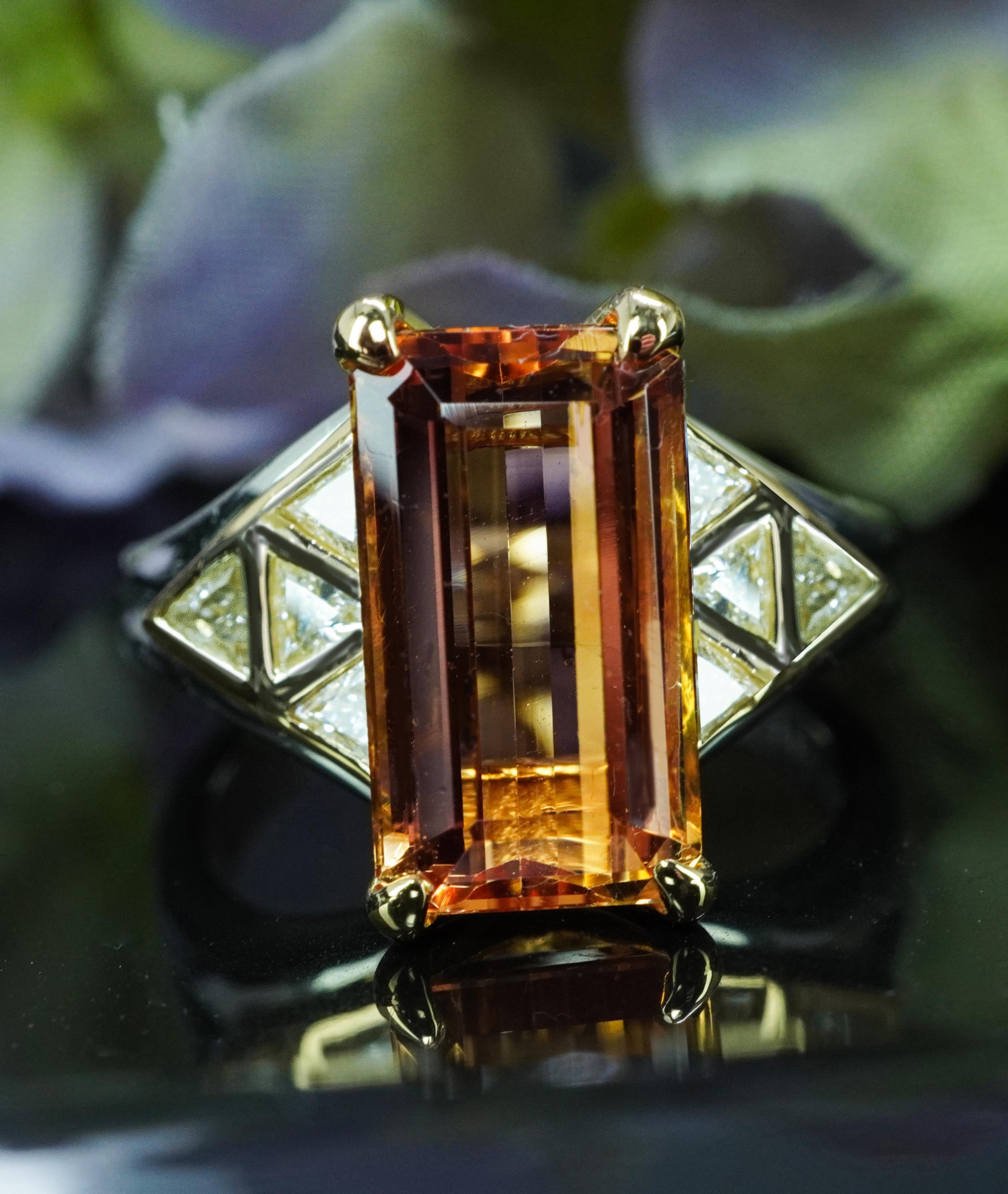  Peach Imperial Topaz Trillion Diamond 18K Gold Platinum Ring Heavy Vintage Estate 5ct

This gorgeous estate diamond and Imperial Topaz ring is crafted in rich 18K yellow gold and platinum. The genuine earth mined vibrant peach color topaz measures