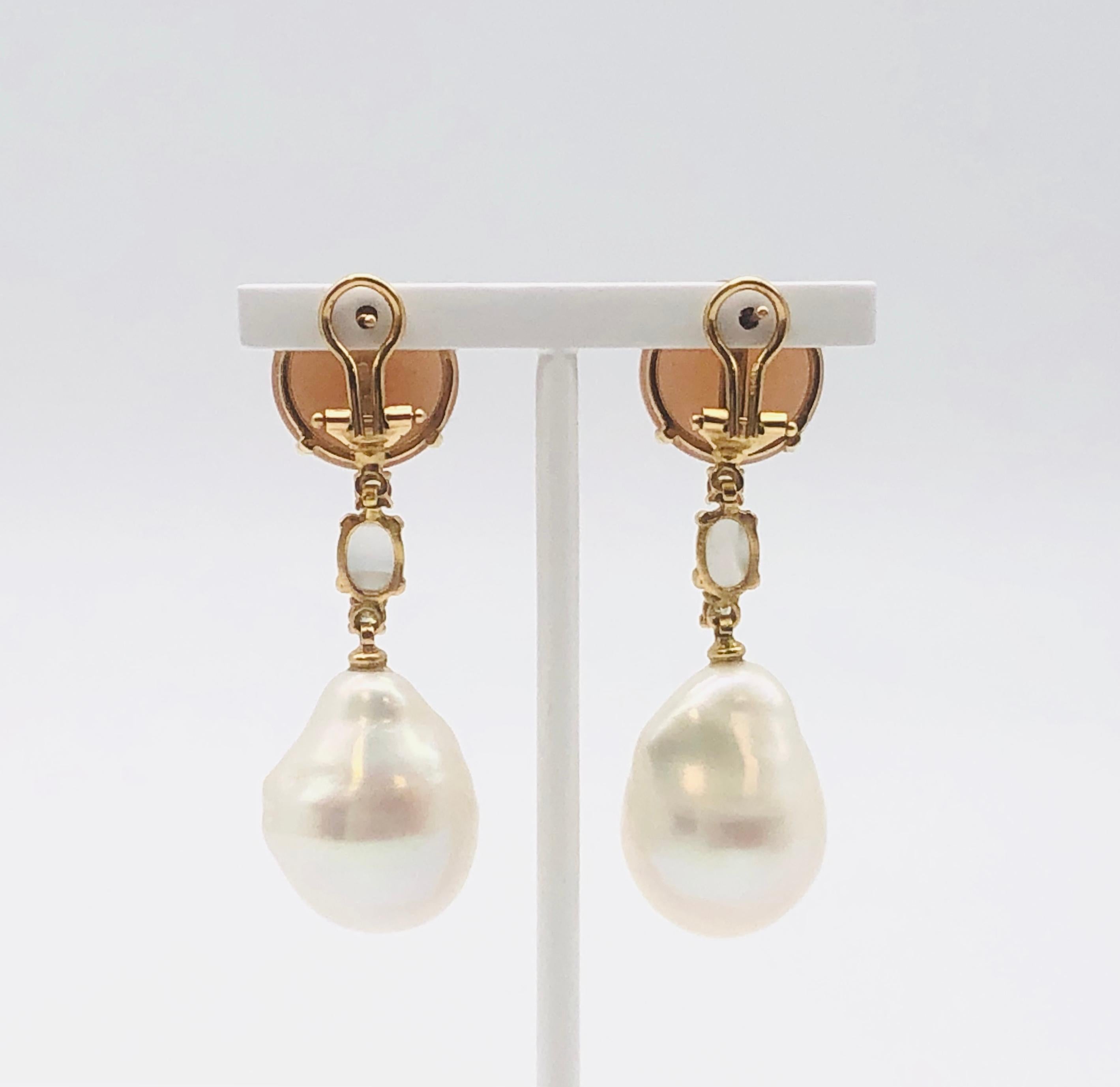 Peach Moonstone Diamonds and Cultured Pearls Yellow Gold Earrings In New Condition For Sale In Vannes, FR