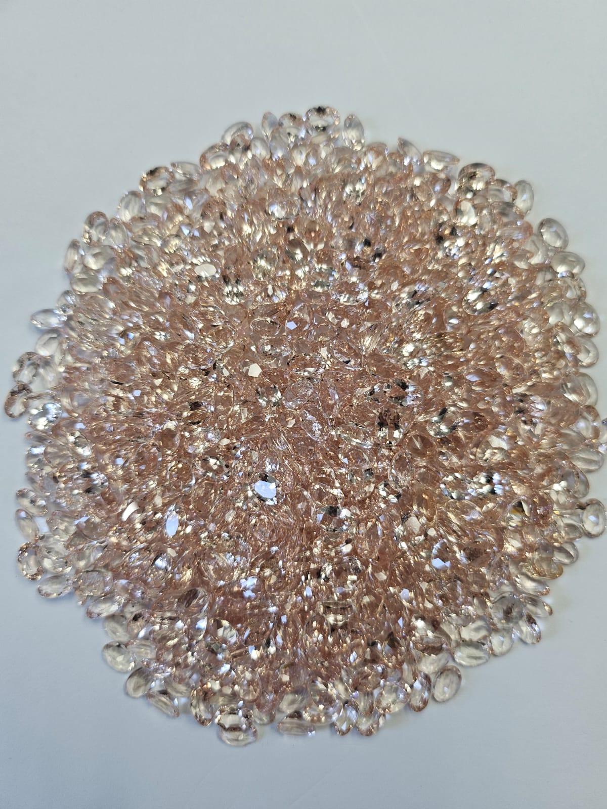 **Peach Morganite Good Quality and color Loose Gemstons for Jewelry making (6x4mm Oval Faceted Cut)**

Experience the allure of peach morganite, a gemstone renowned for its delicate color and remarkable clarity. These natural gemstones are expertly