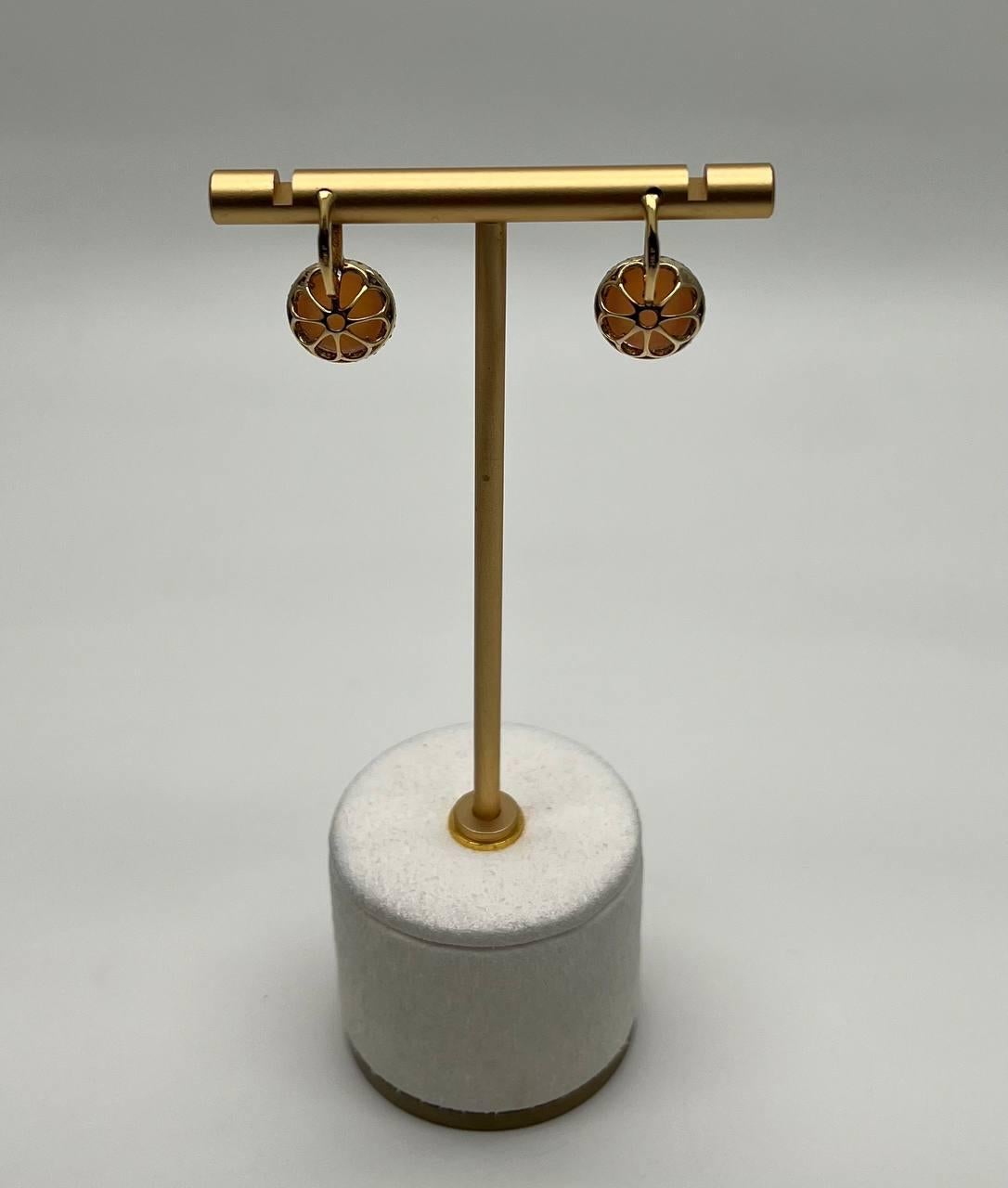 Pendientes de gota de oro amarillo de 14 quilates con halo de diamantes de piedra lunar naranja melocotón en venta 4