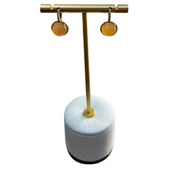 Pendientes de gota de oro amarillo de 14 quilates con halo de diamantes de piedra lunar naranja melocotón