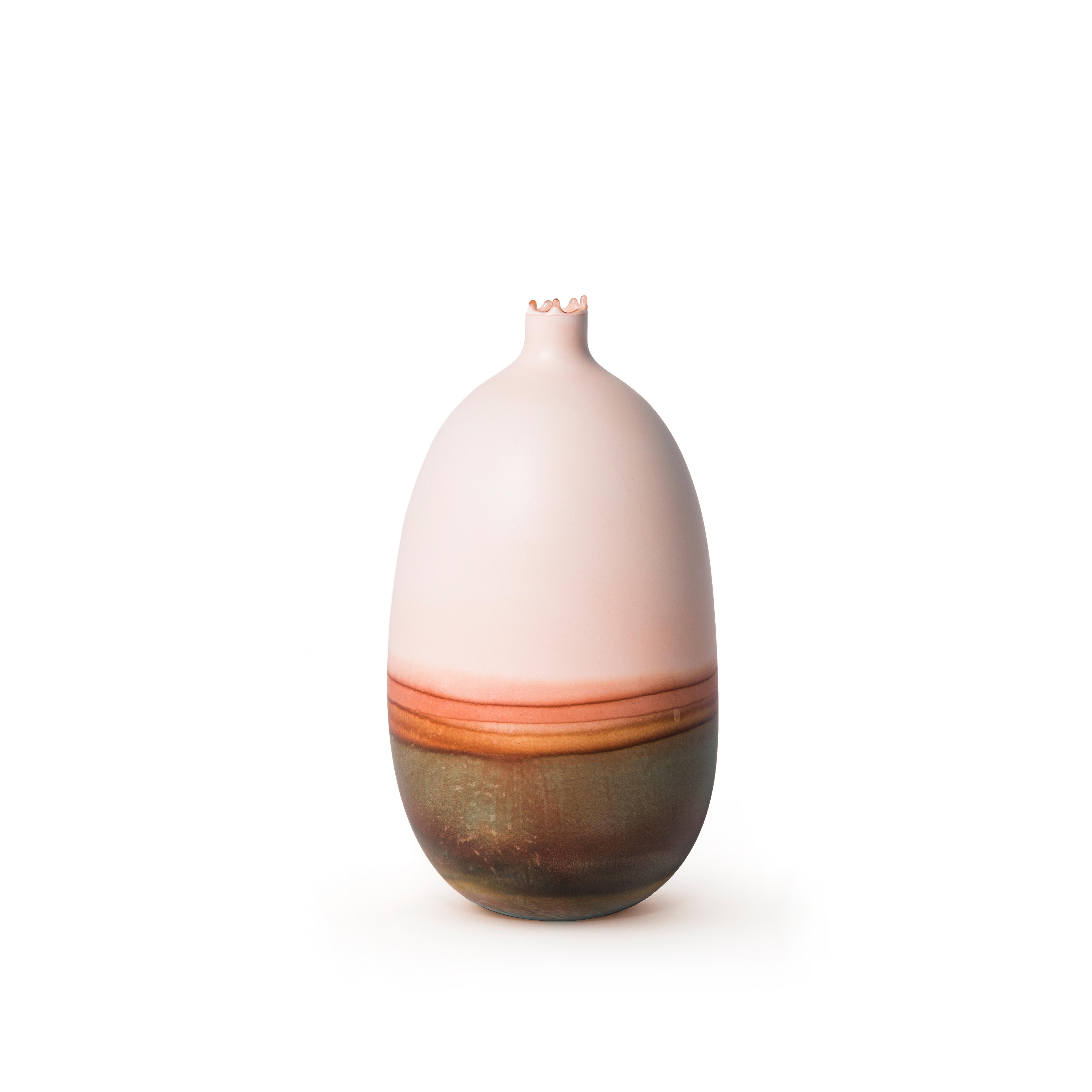 Peach Oxide Mercury vase by Elyse Graham
Dimensions: W 14 x D 14 x H 25.5cm
Materials: Plaster, Resin
Molded, dyed, and finished by hand in LA. customization
Available.
All pieces are made to order

This collection of vessels is inspired by