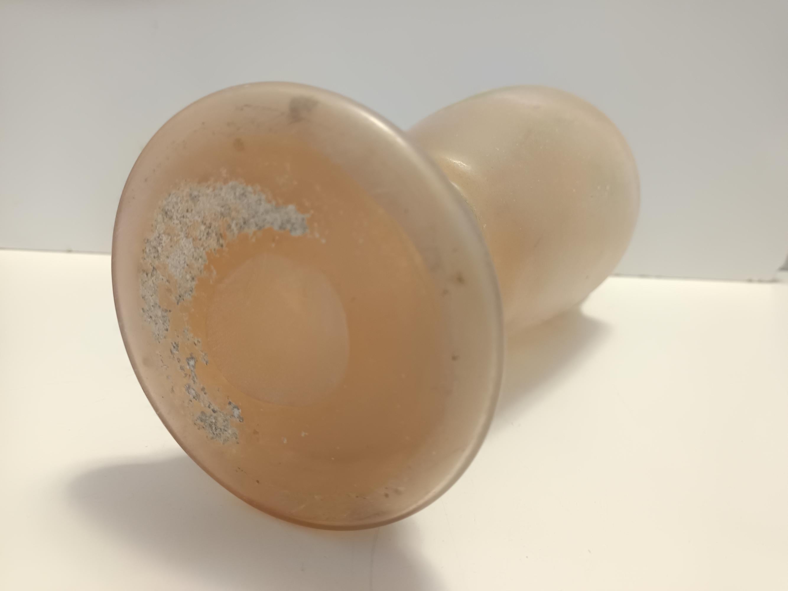Vaso ad anfora in vetro Scavo rosa pesca e bianco, attribuito a Seguso, Italia in vendita 2