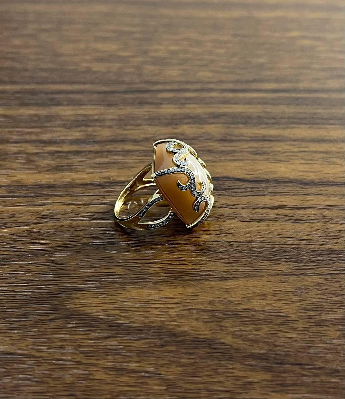Mixed Cut Peach Pink Moonstone Diamonds Halo Scroll 14K Yellow Gold Statement Ring For Sale