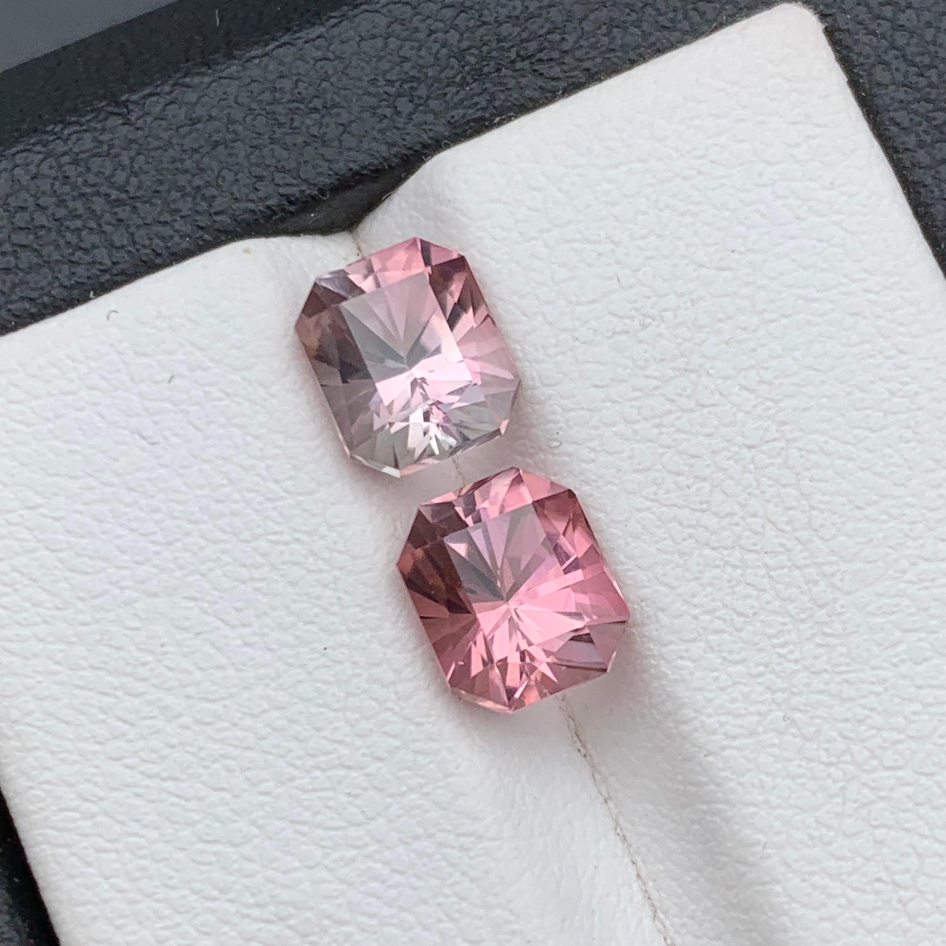 Paar pfirsichfarbene & rosa natürliche Turmalin-Edelsteine, 3,80 Karat, achteckige Smaragdschliff-Ring, Smaragdschliff im Zustand „Neu“ im Angebot in Peshawar, PK