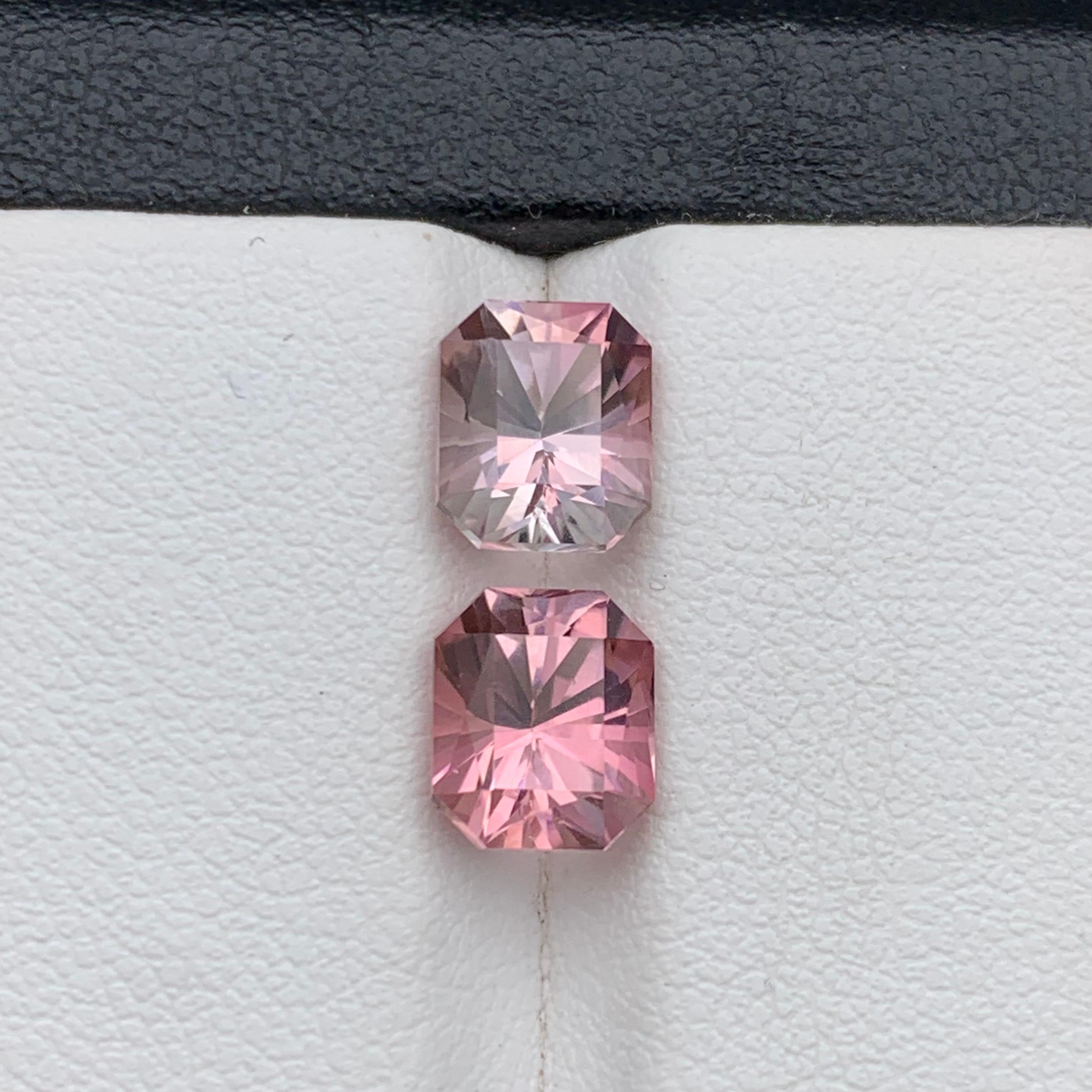 Paar pfirsichfarbene & rosa natürliche Turmalin-Edelsteine, 3,80 Karat, achteckige Smaragdschliff-Ring, Smaragdschliff im Angebot 1