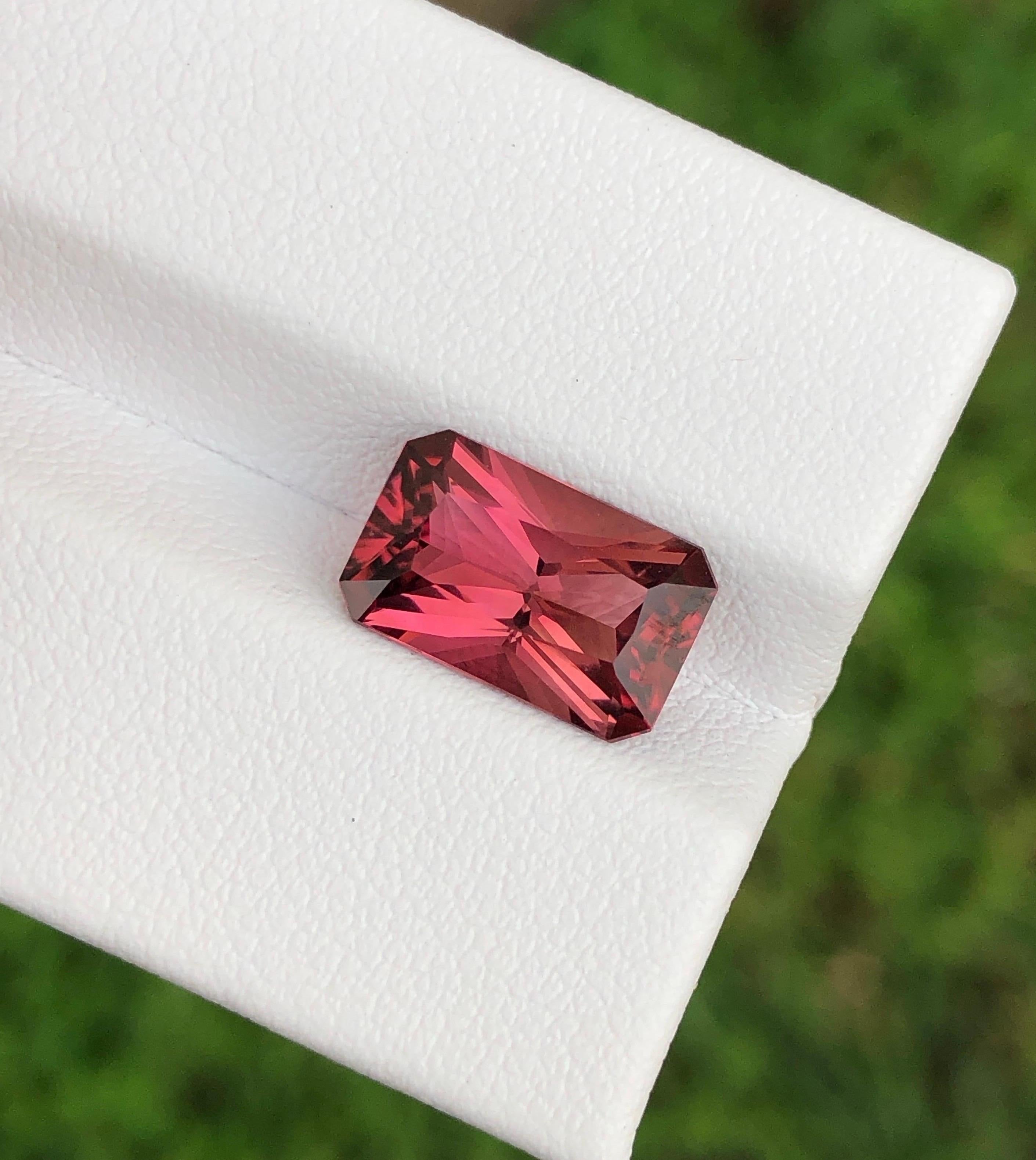 Women's or Men's Peach Pink Tourmaline Precision Cut 3.45 ct   For Sale