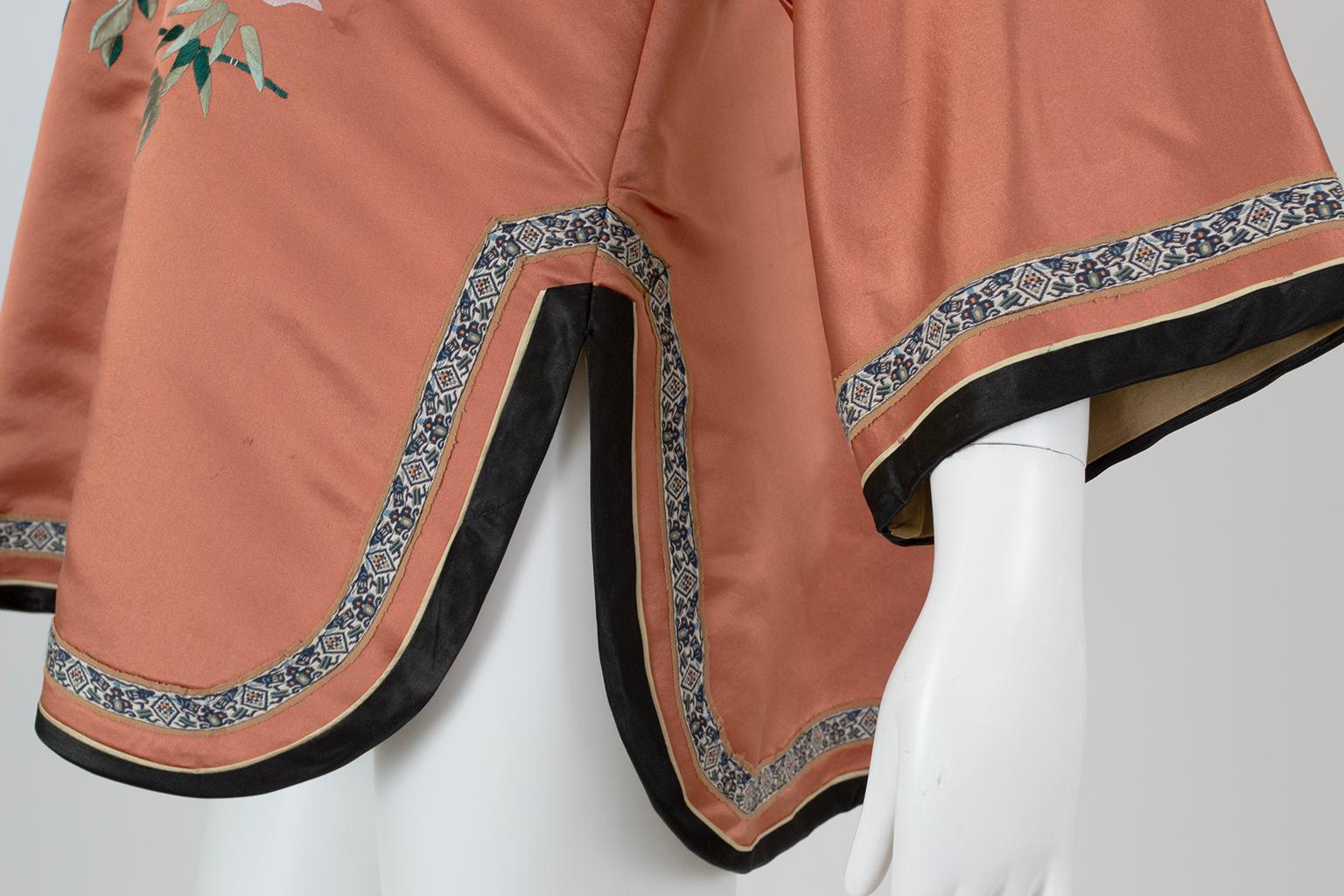 Peach Silk Blossom Butterfly Embroidered Cheongsam Tang Hanfu Jacket – M, 1950s For Sale 3