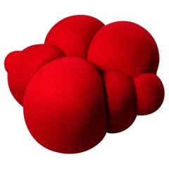 Pouf Peaches Boucle rouge, sculptural et organique moderne, en stock