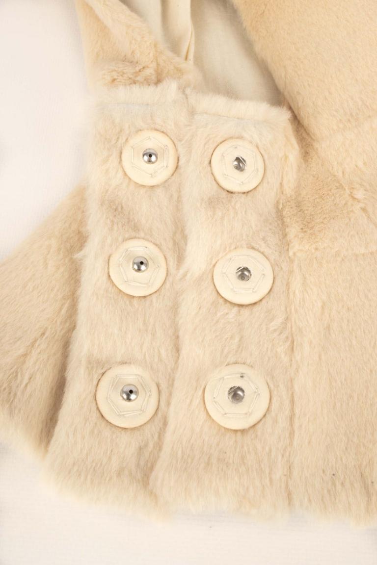 Peachoo + Krejberg Beige Rabbit Hood with a Cotton Lining In Excellent Condition In SAINT-OUEN-SUR-SEINE, FR