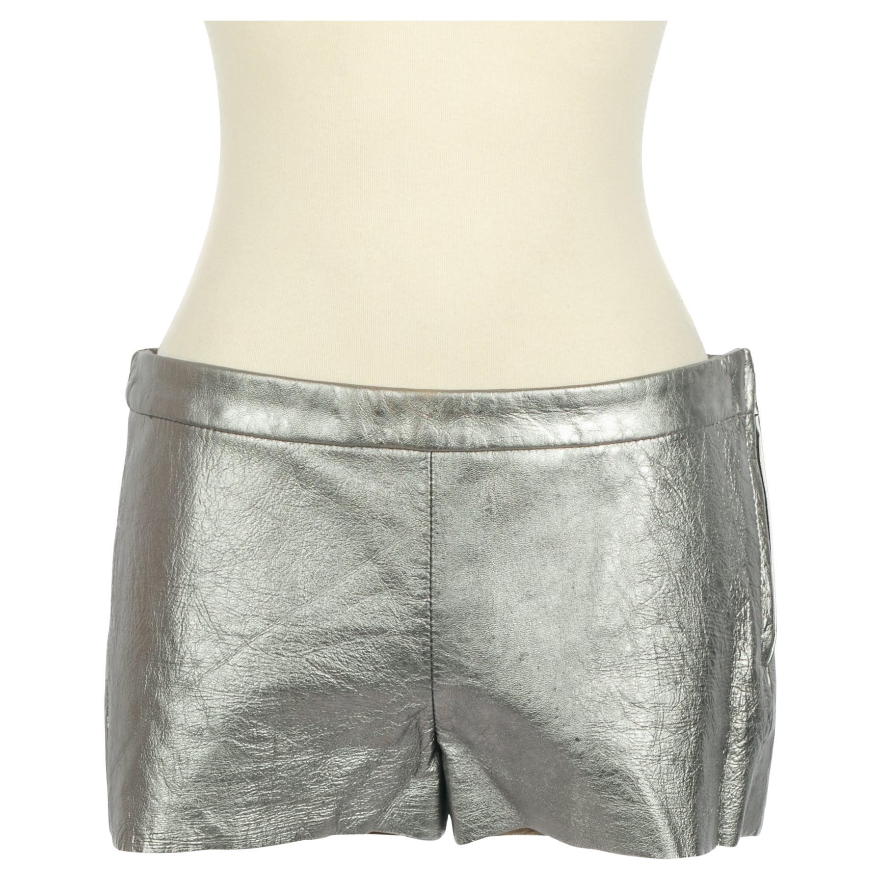 Short en cuir Peachoo + Krejberg en vente